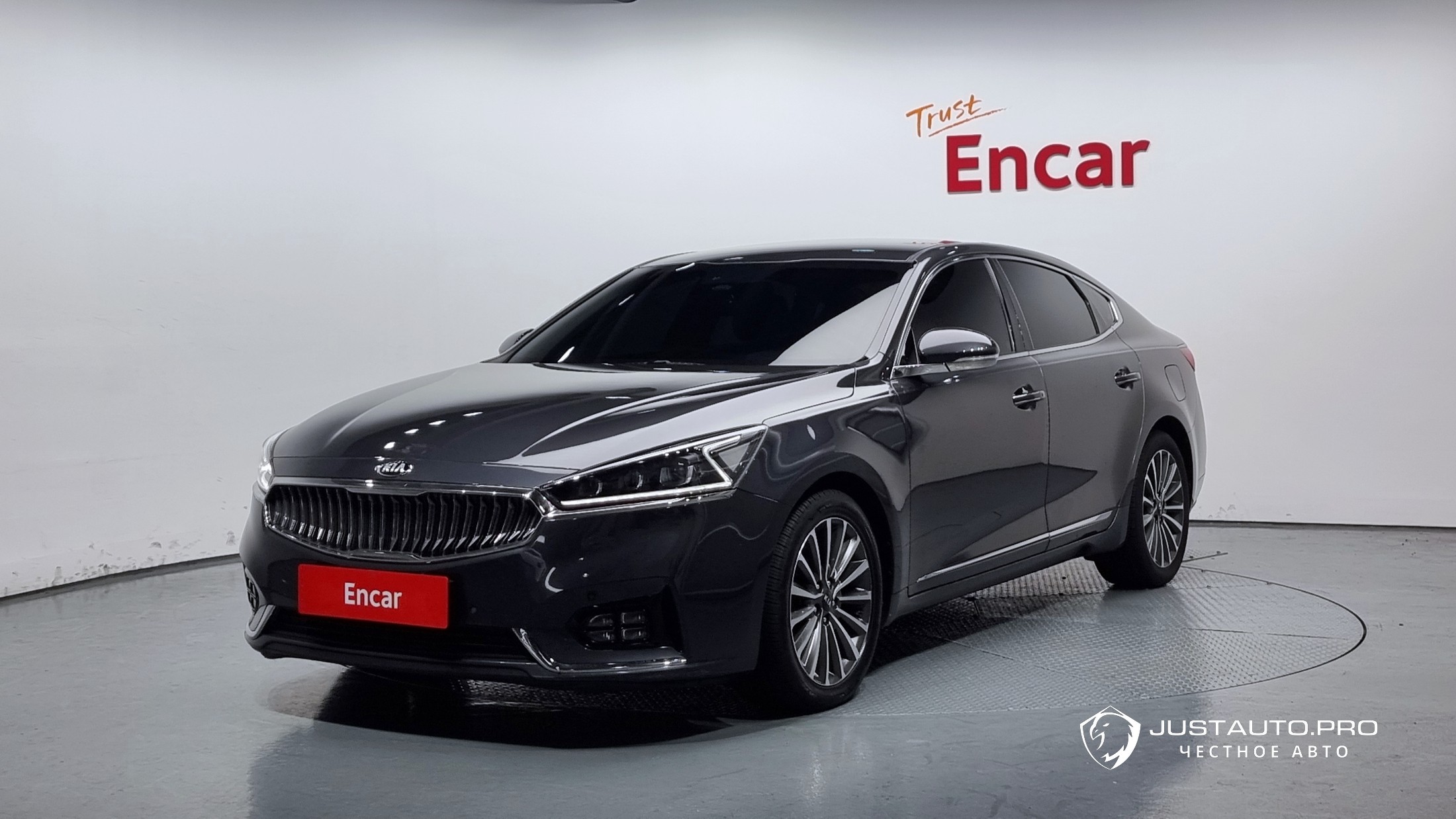 Автомобиль Kia K7