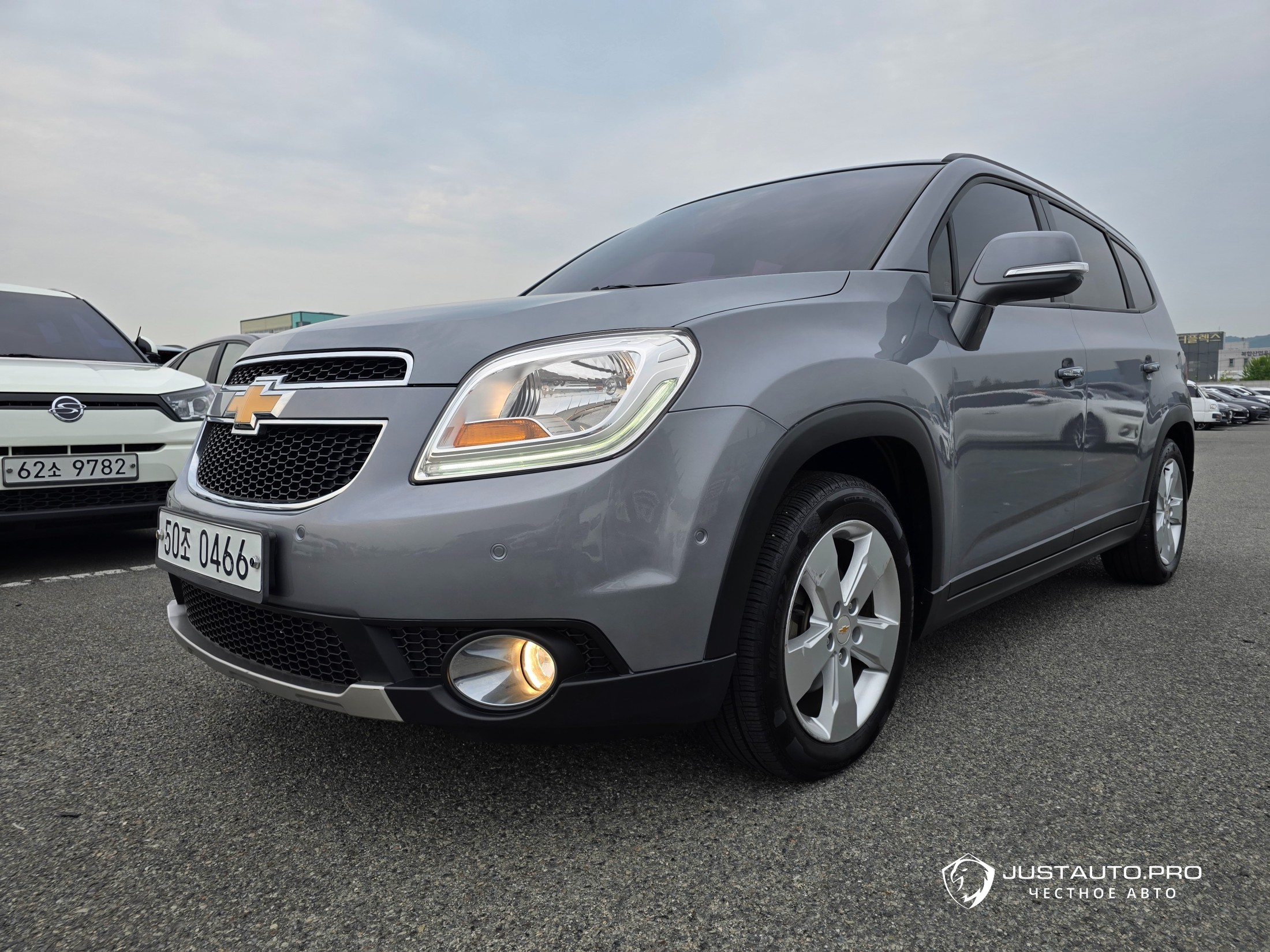 Автомобиль ChevroletGMDaewoo Orlando