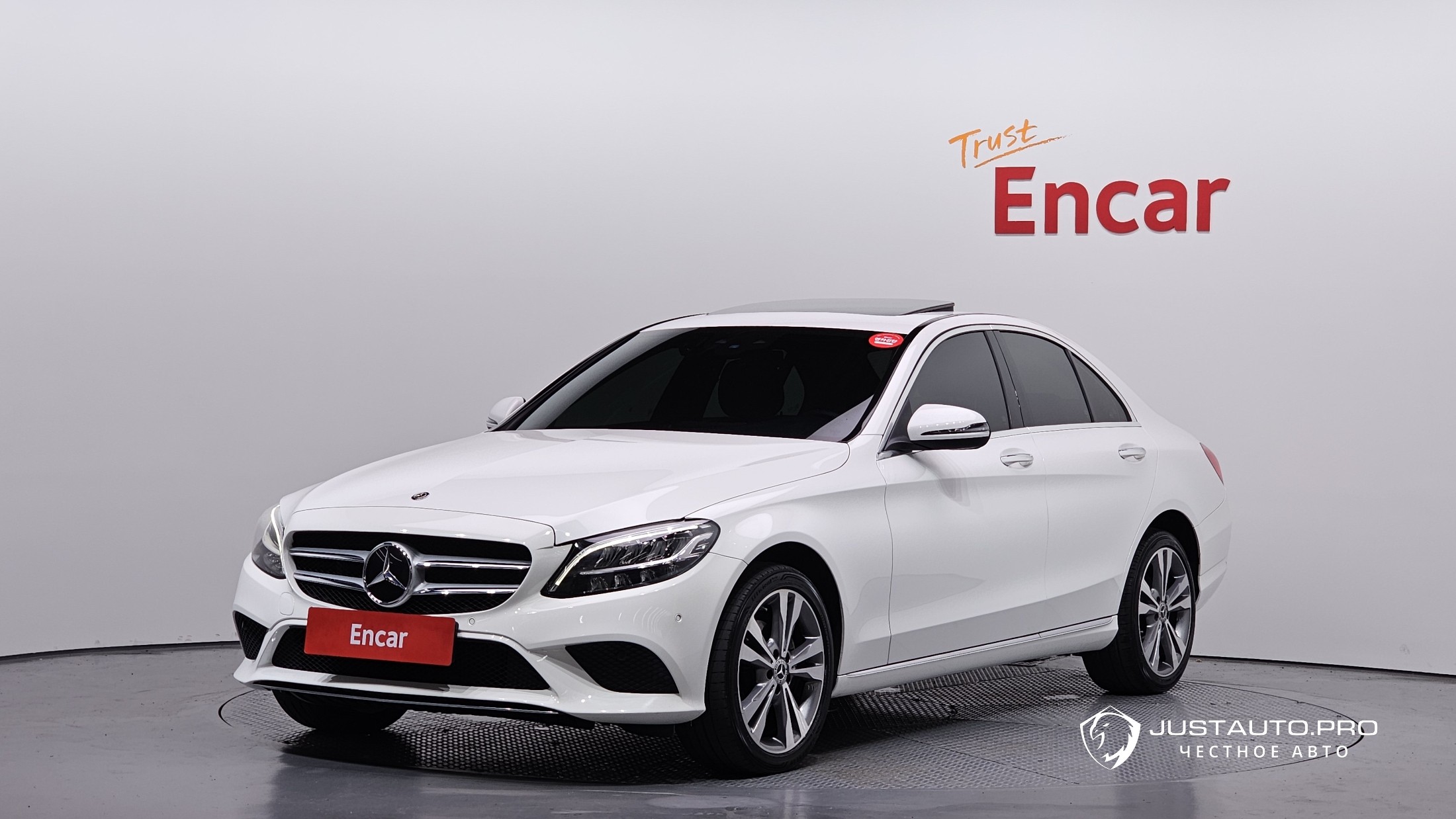 Автомобиль Mercedes-Benz C-Class