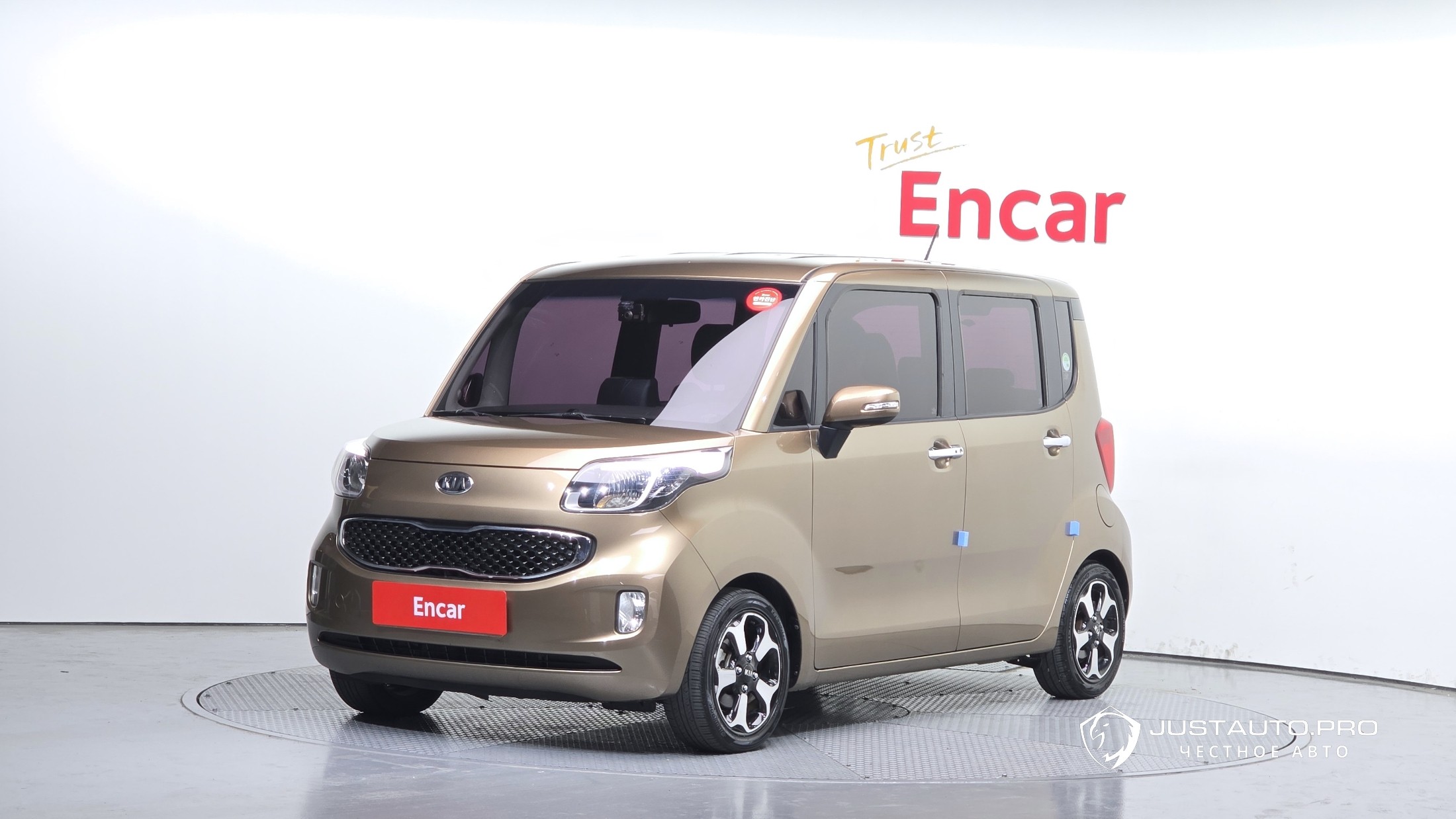 Автомобиль Kia RAY