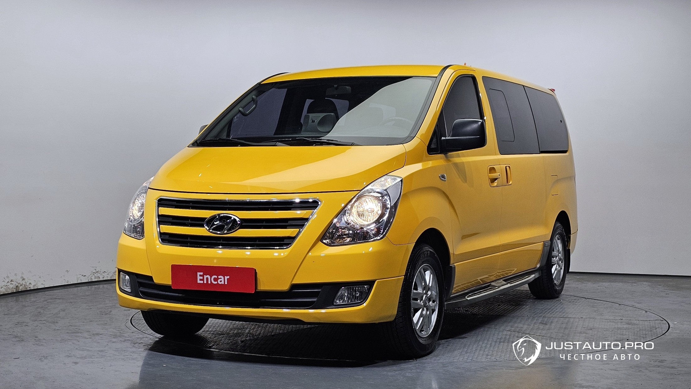 Автомобиль Hyundai Starex