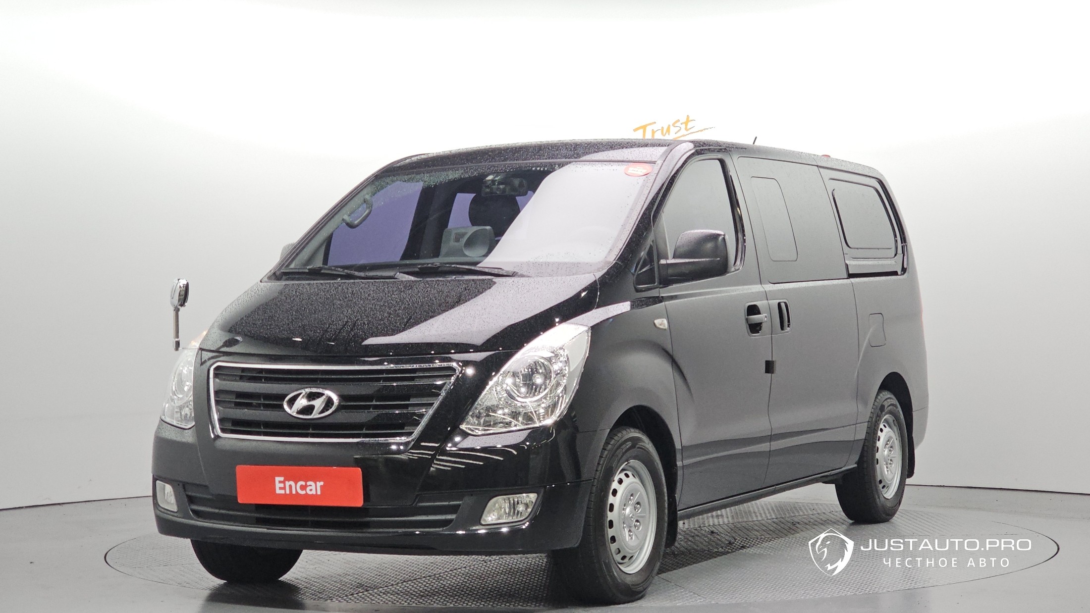 Автомобиль Hyundai Starex