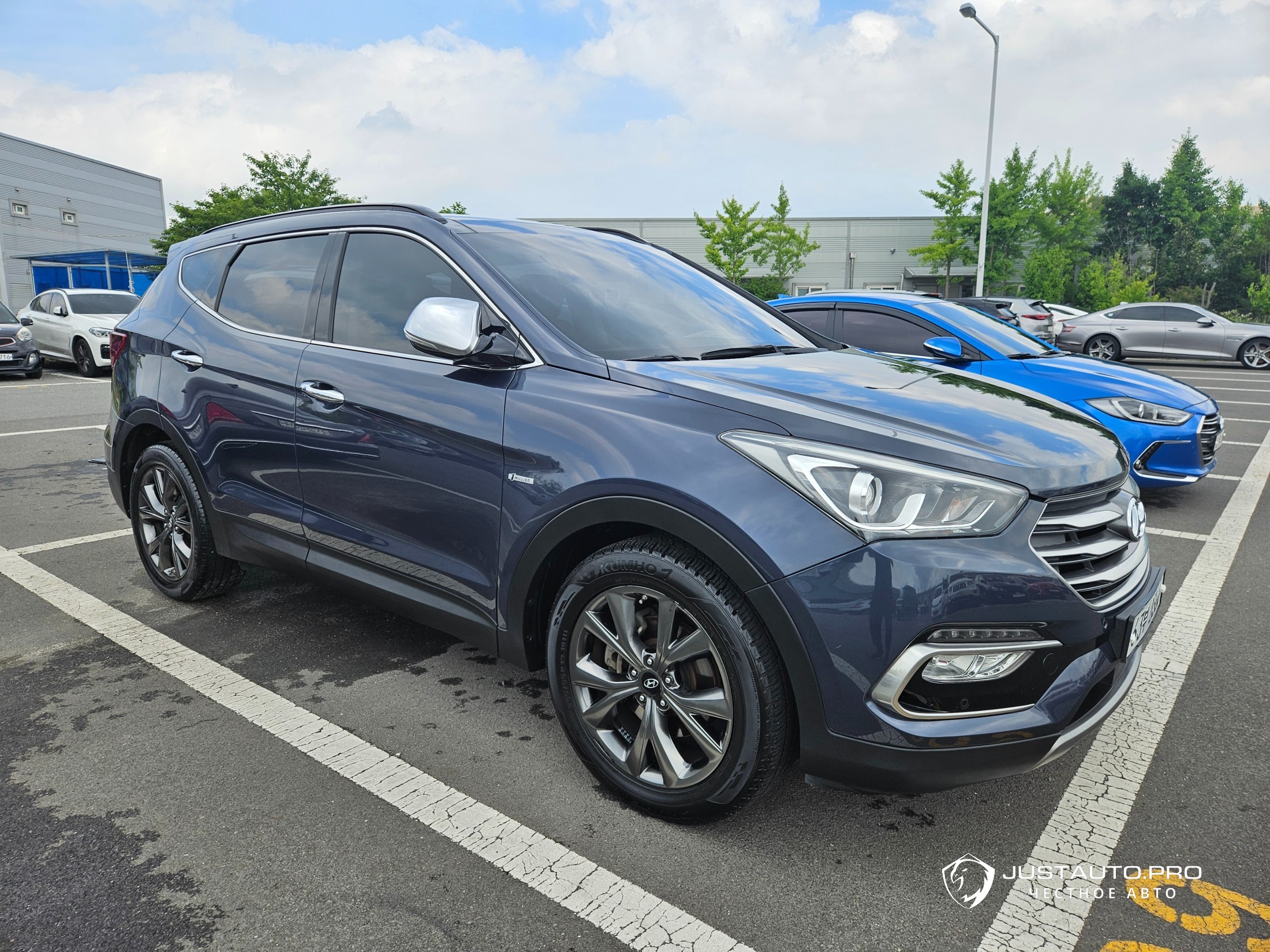Автомобиль Hyundai Santafe