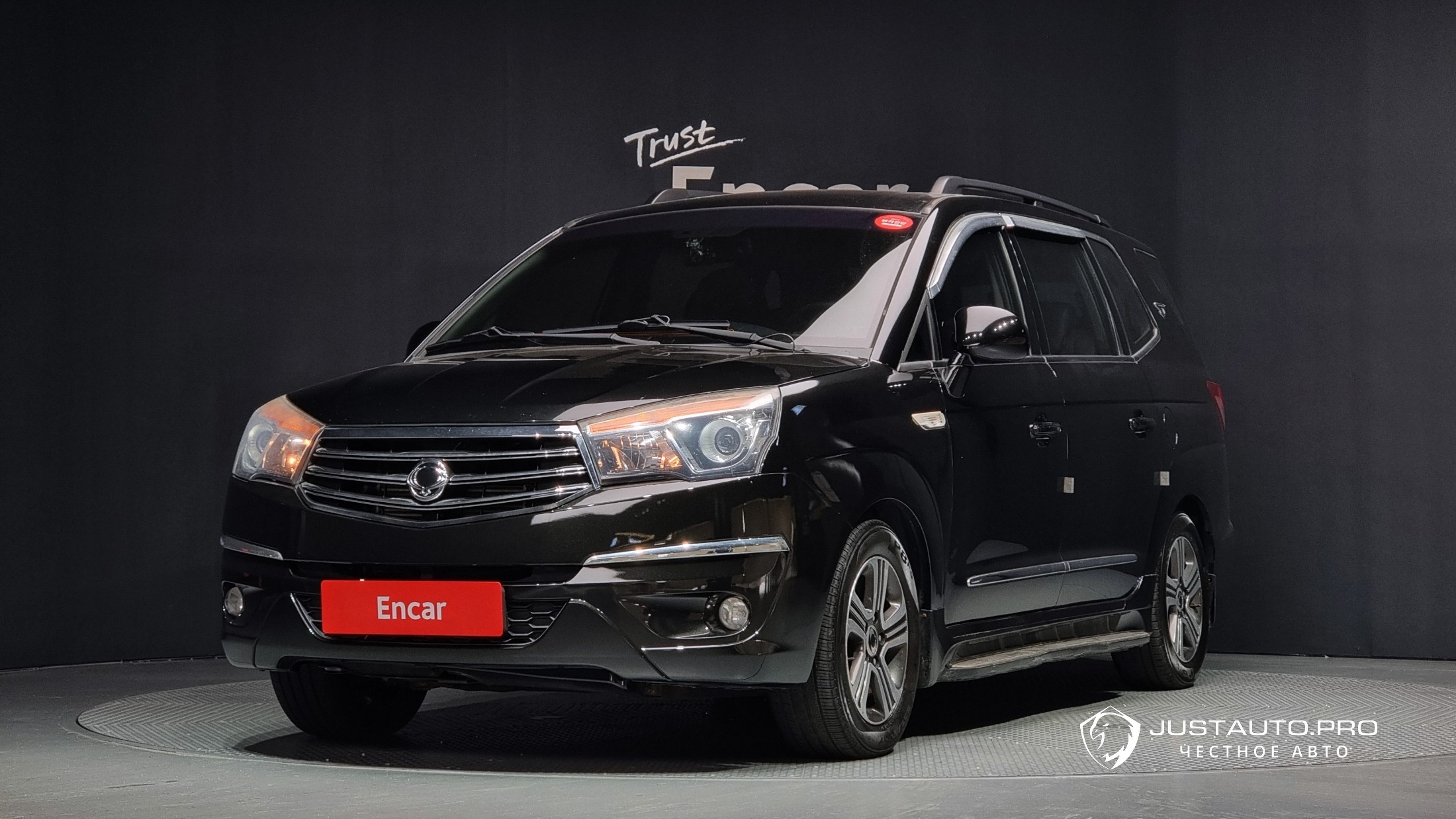 Автомобиль KG_Mobility_Ssangyong KORANDO