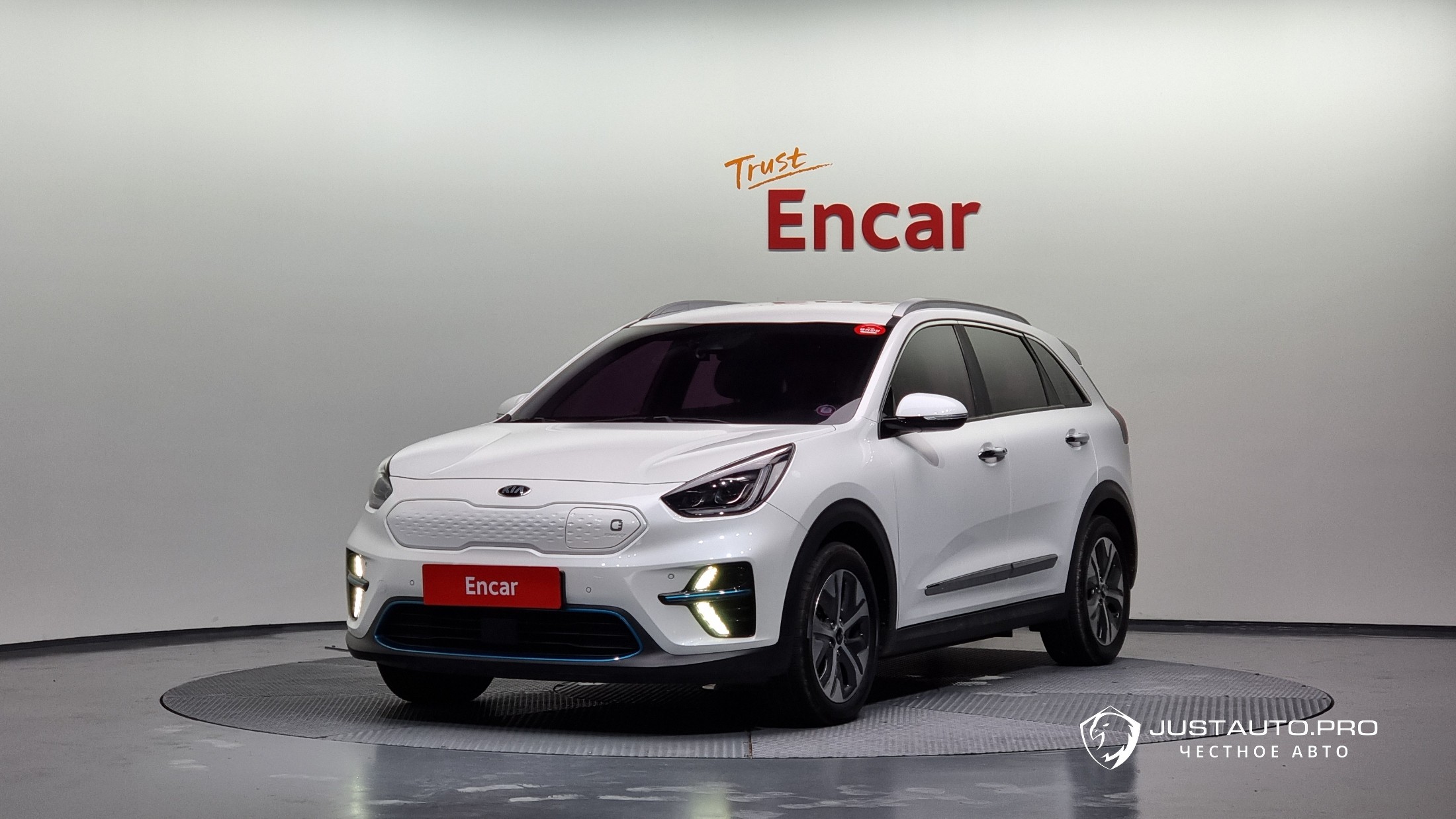 Автомобиль Kia Niro