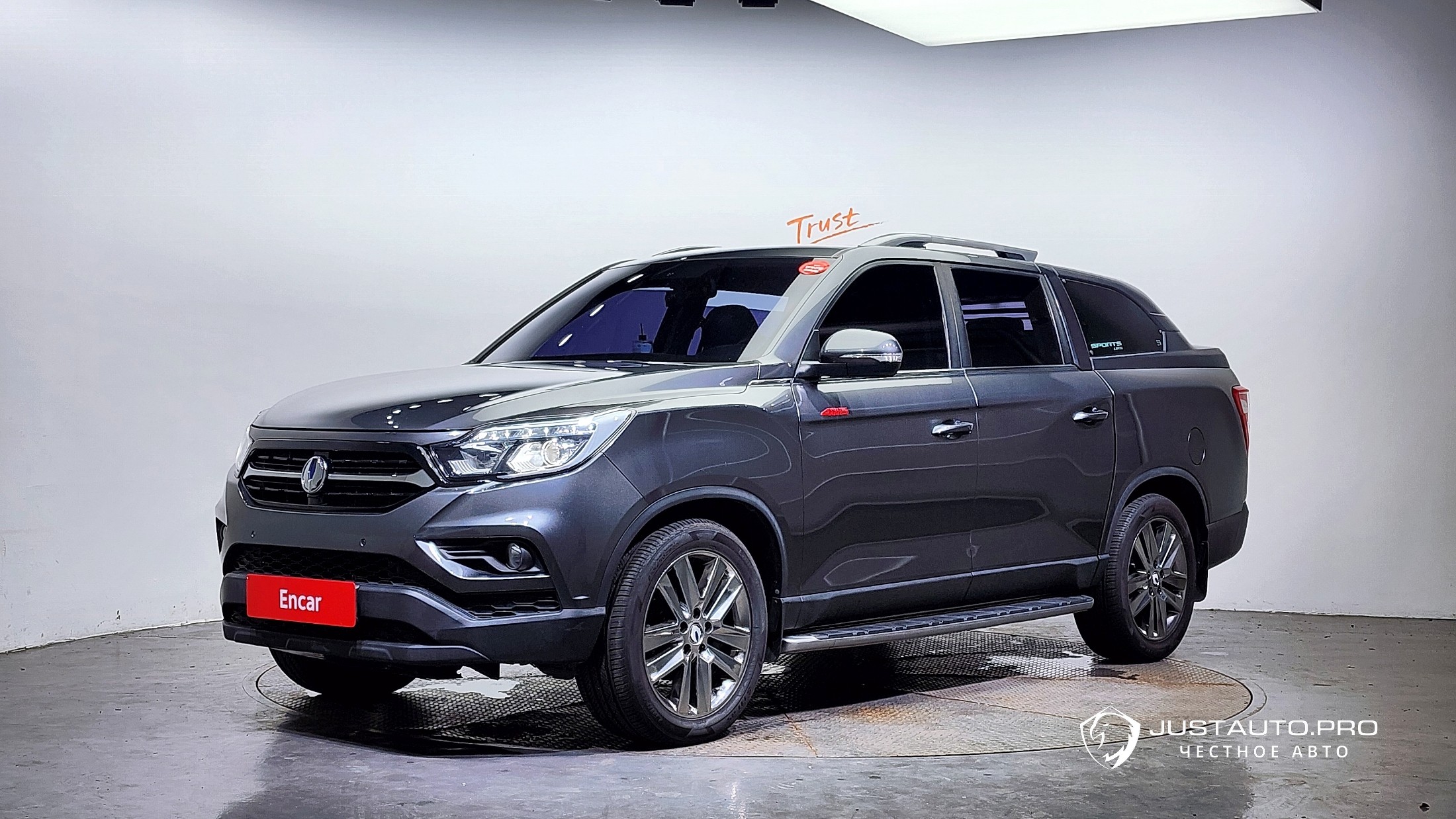 Автомобиль KG_Mobility_Ssangyong Rexton