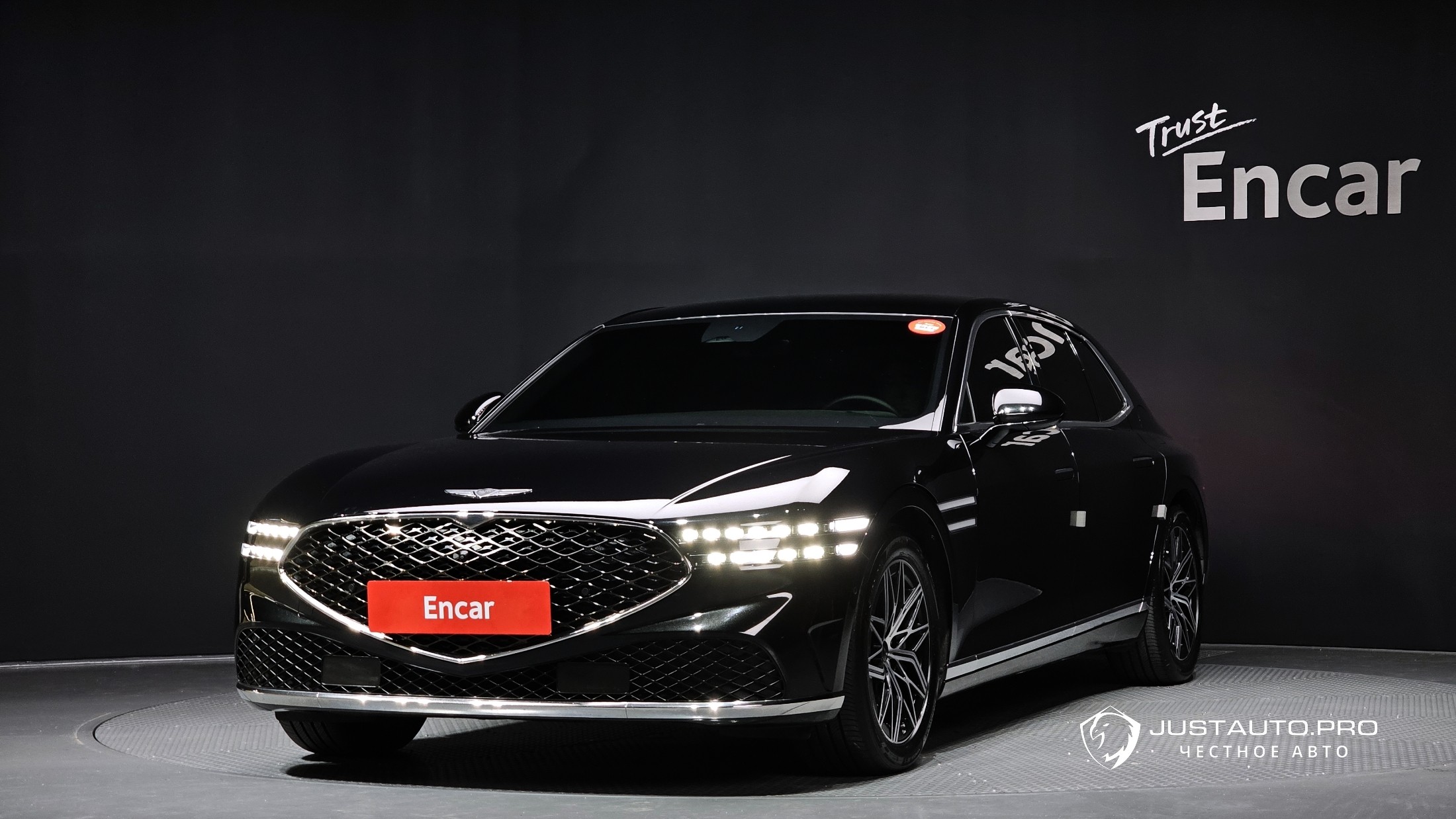 Автомобиль Genesis G90