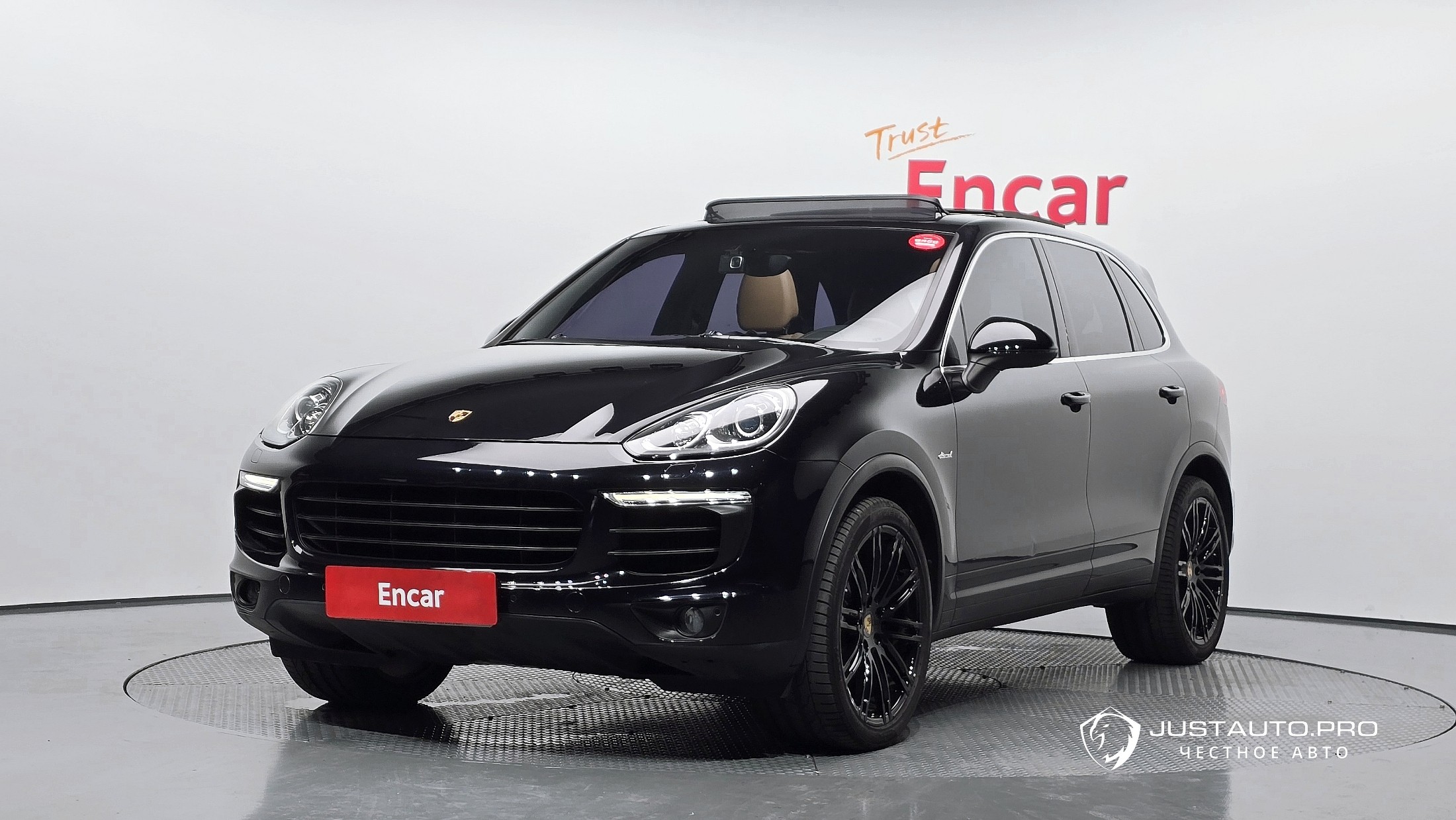 Автомобиль Porsche Cayenne