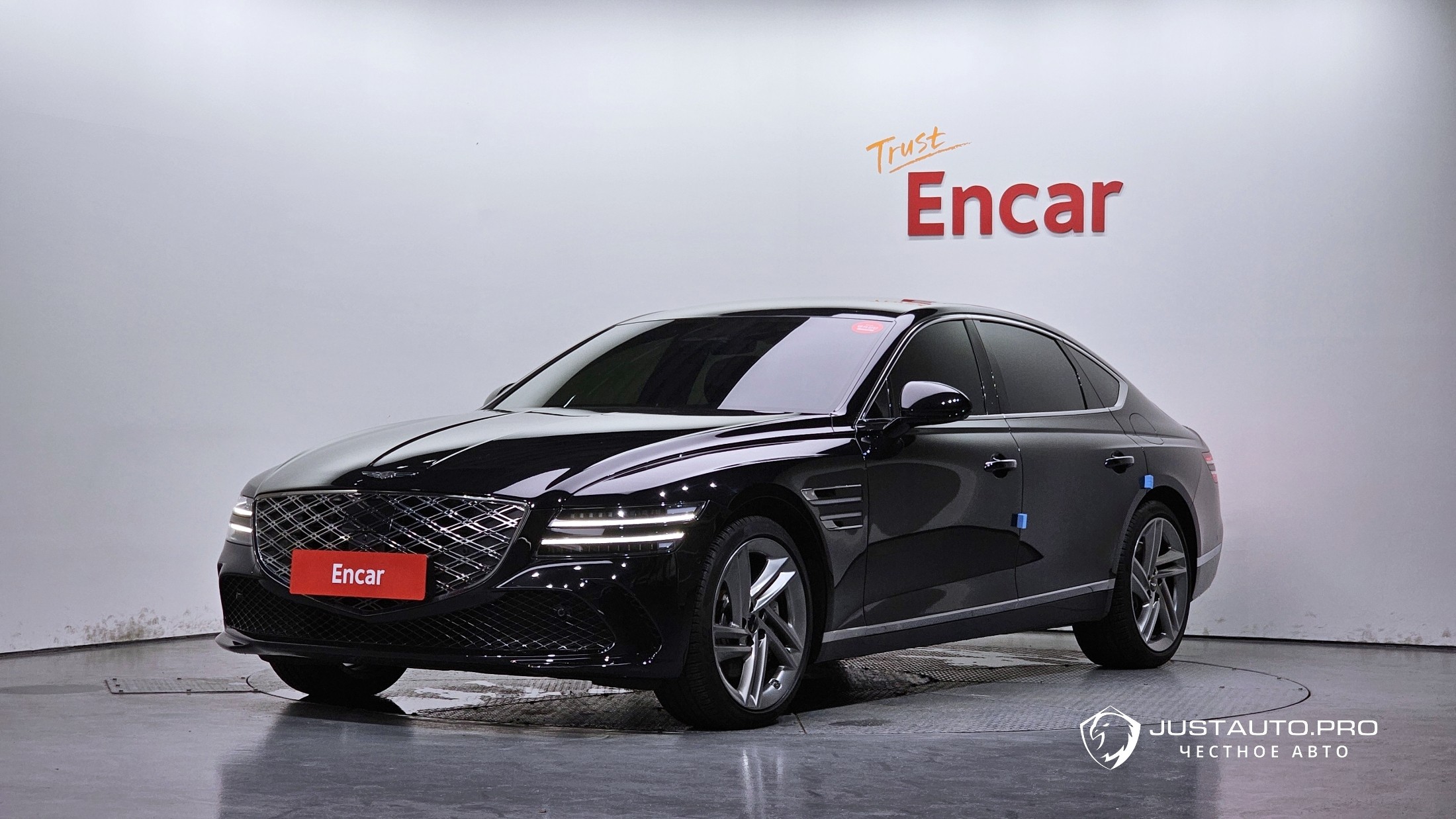 Автомобиль Genesis G80