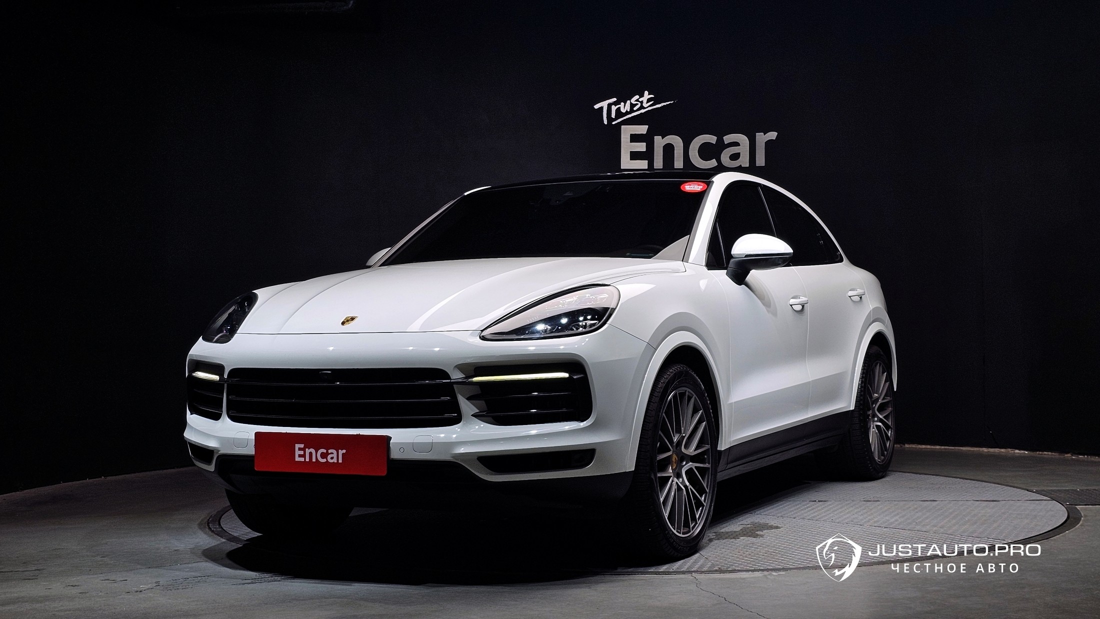 Автомобиль Porsche Cayenne