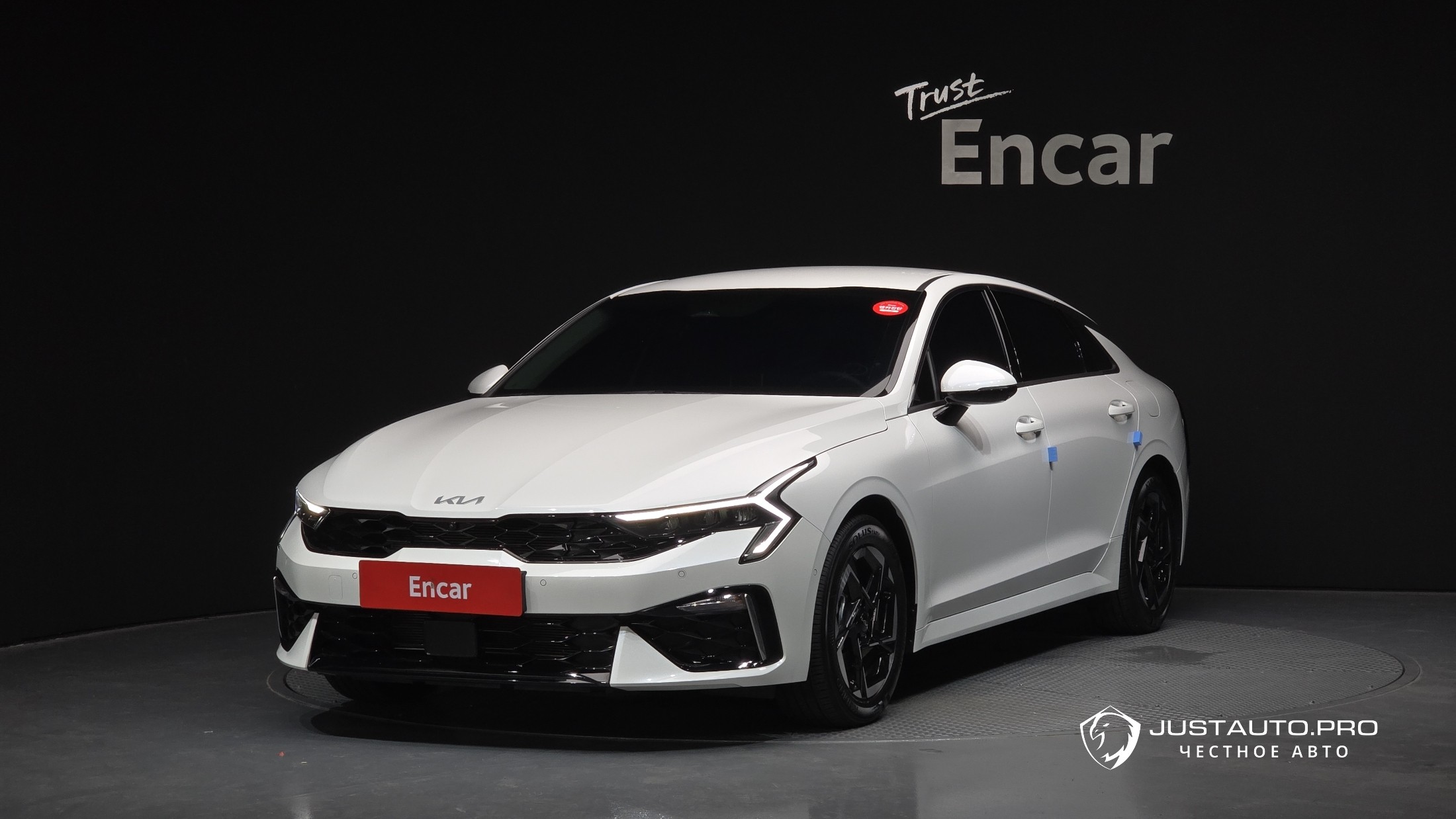 Автомобиль Kia K5