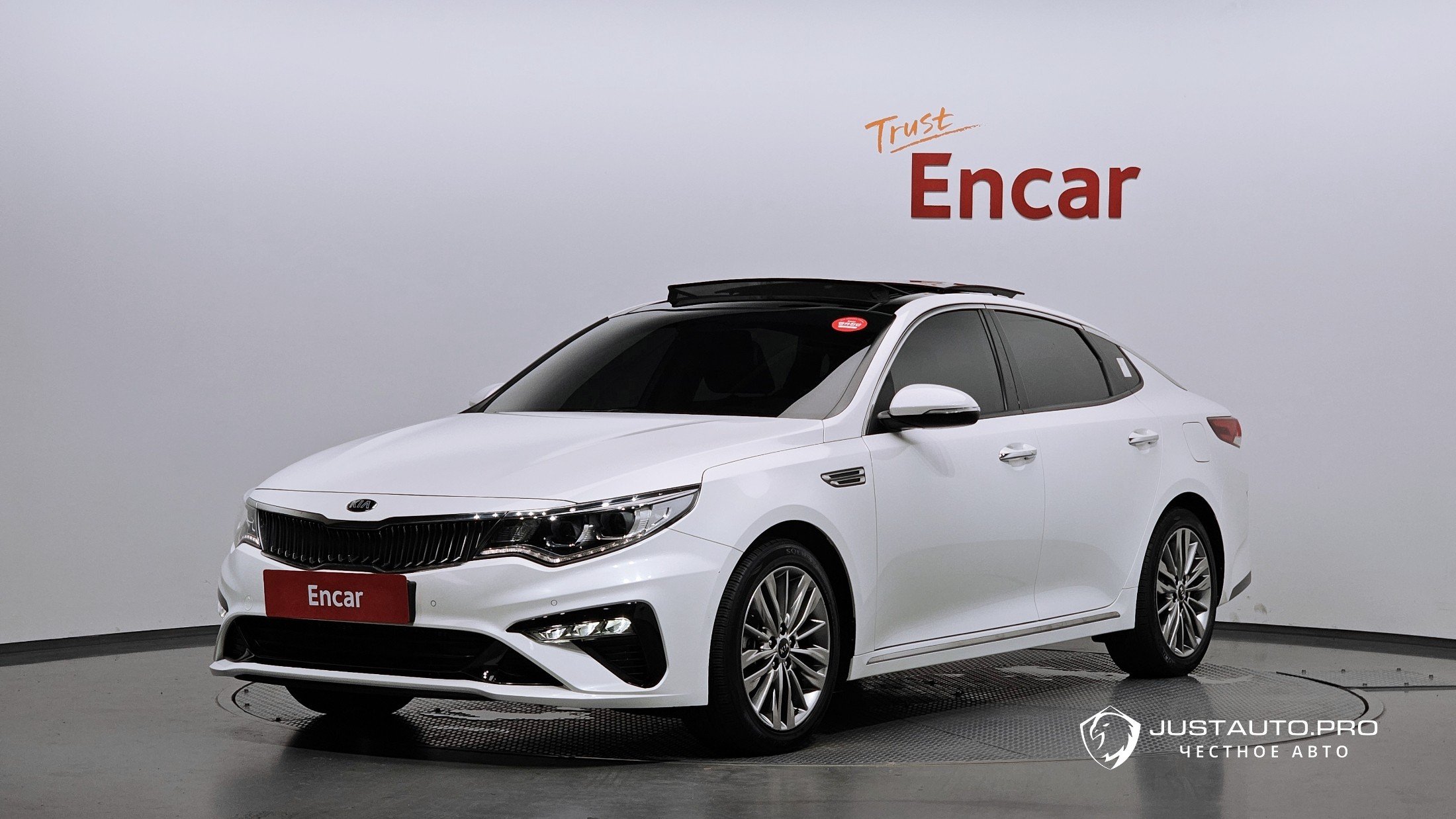 Автомобиль Kia K5