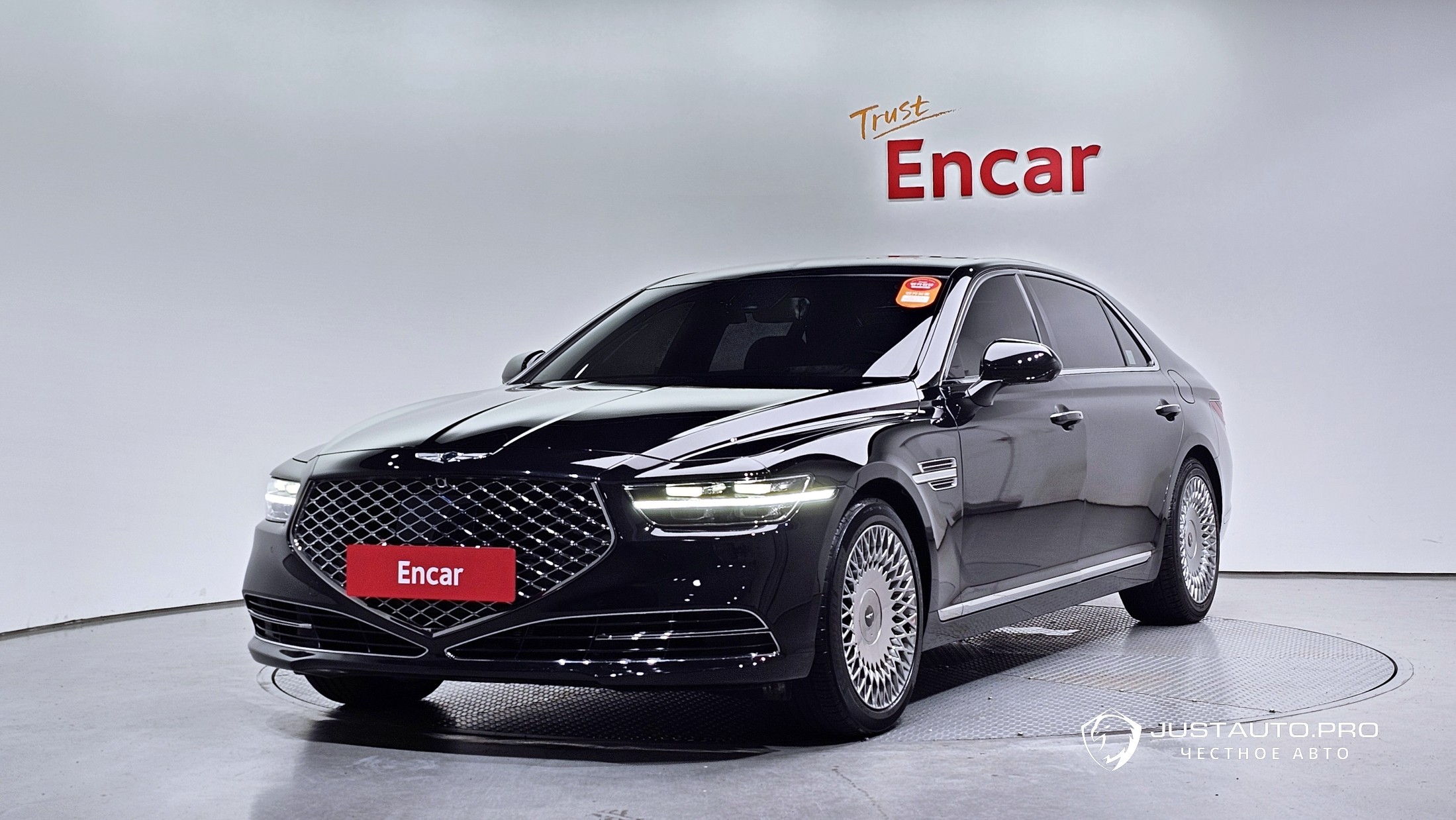 Автомобиль Genesis G90