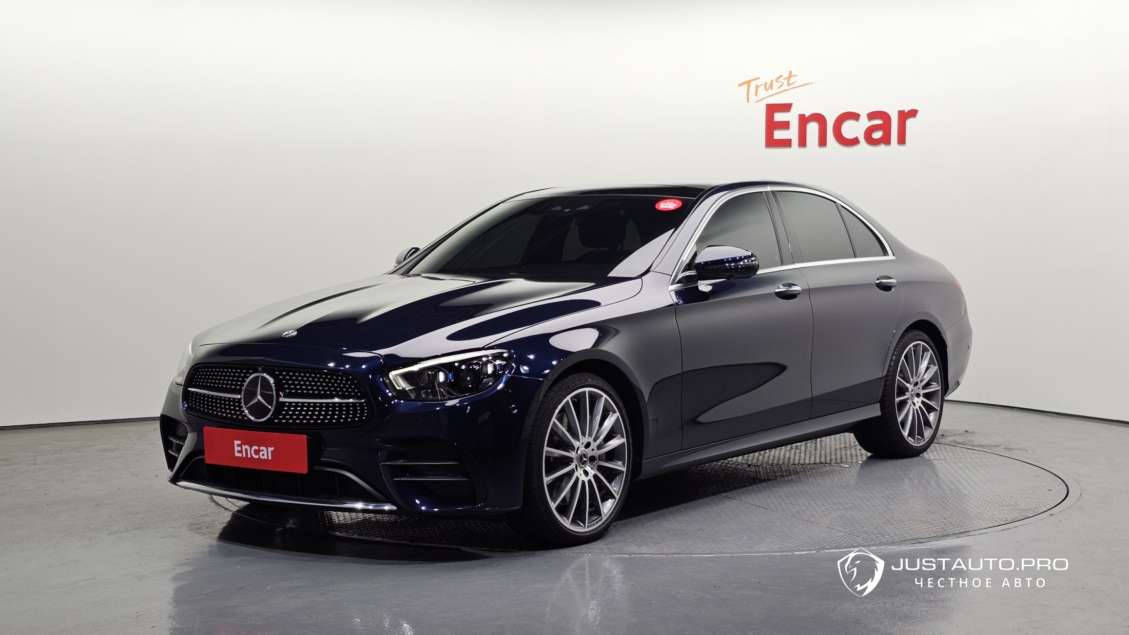 Автомобиль Mercedes-Benz E-Class