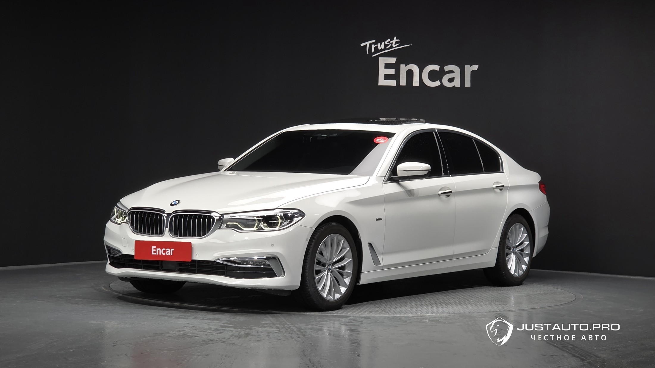 Автомобиль BMW 5-Series