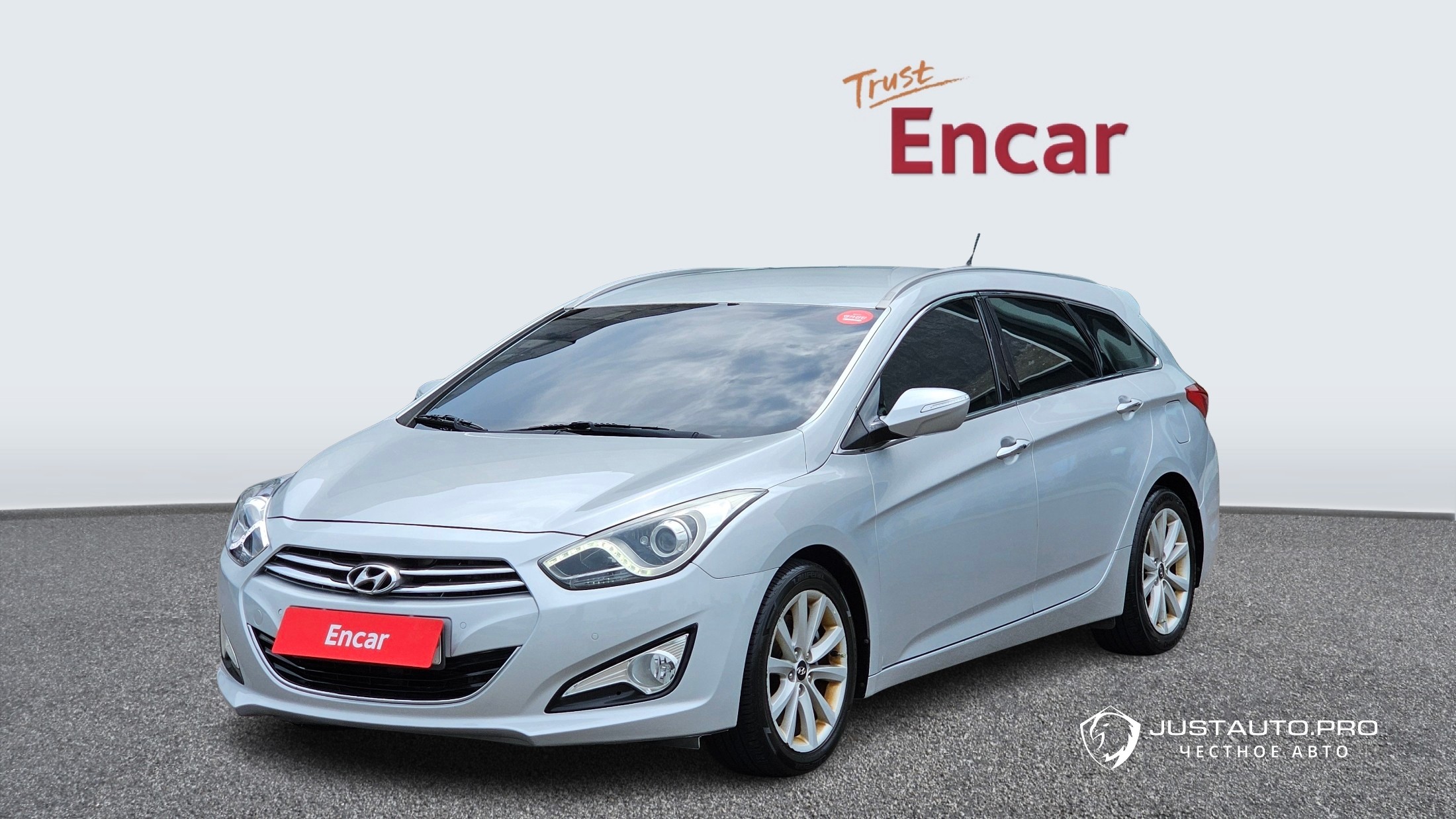 Автомобиль Hyundai i40