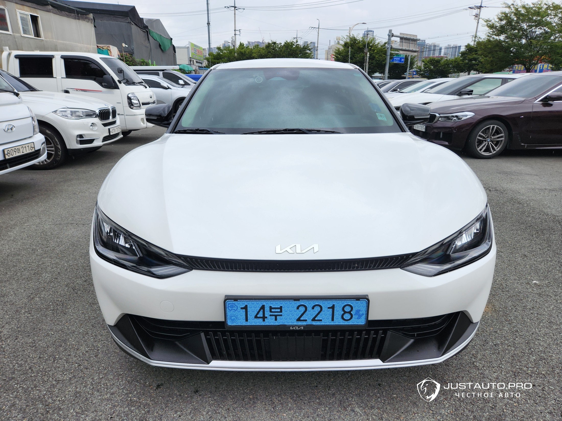 Автомобиль Kia EV6