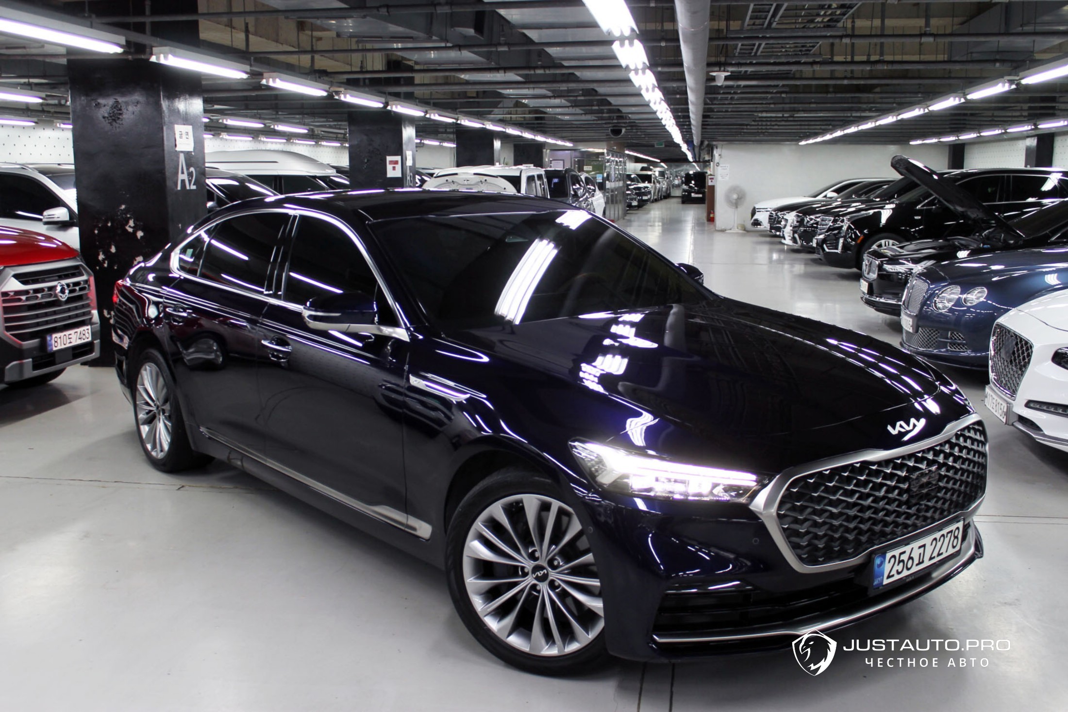 Автомобиль Kia K9