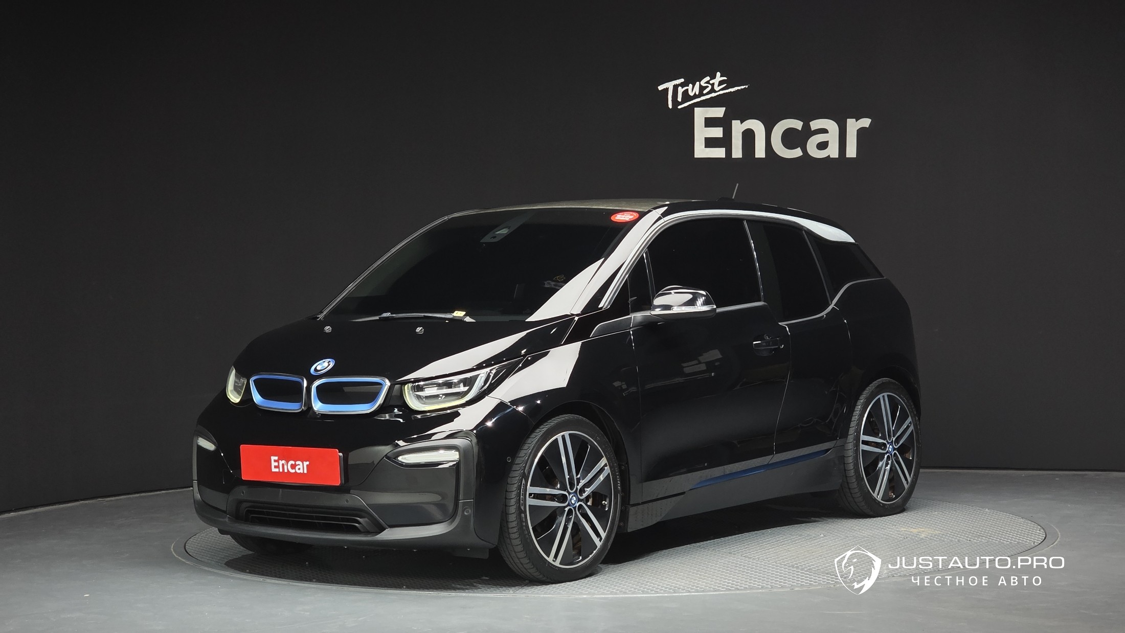 Автомобиль BMW i3