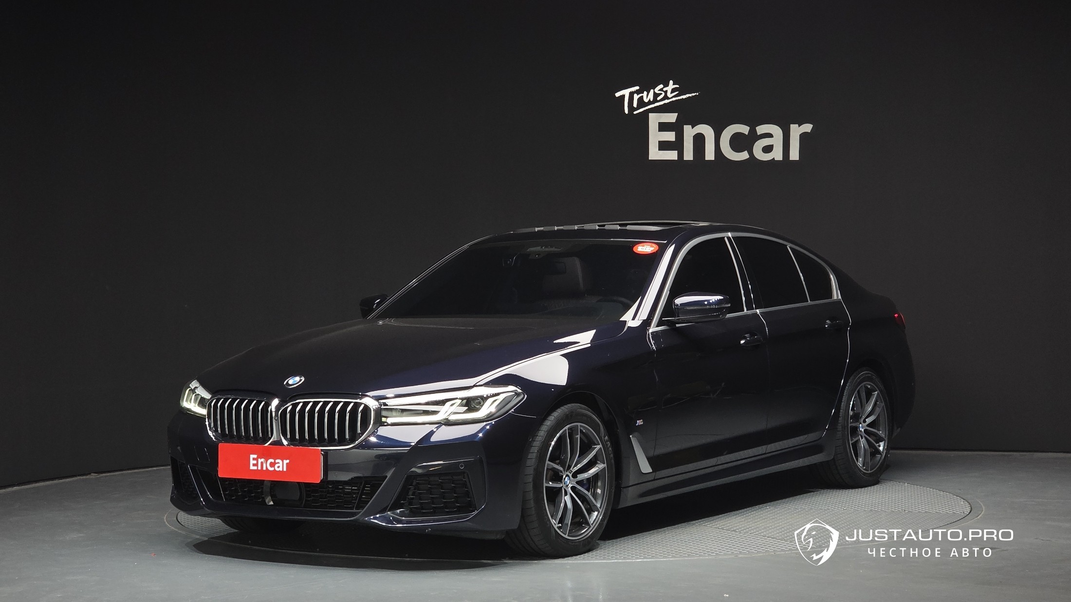 Автомобиль BMW 5-Series