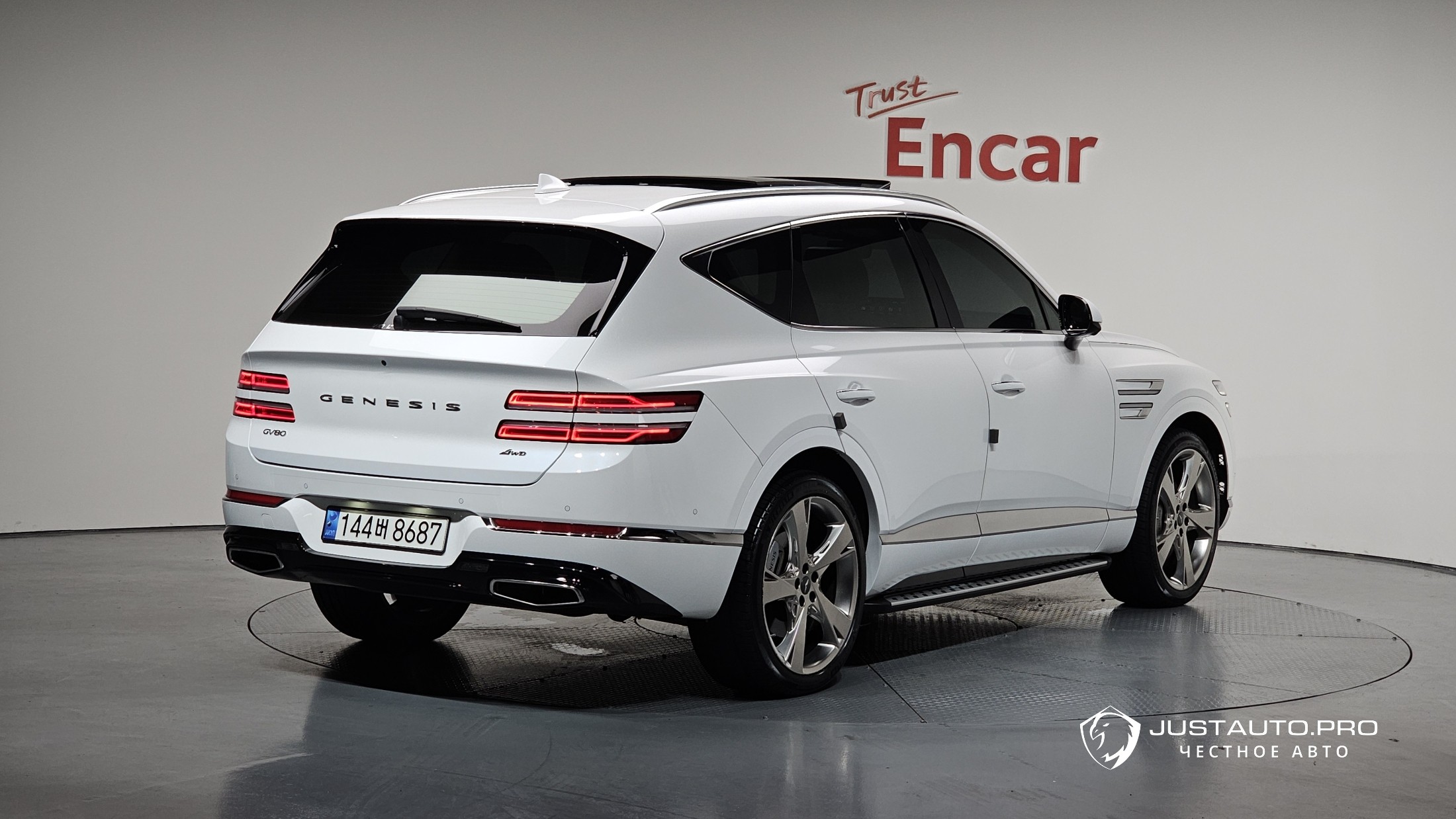 Автомобиль Genesis GV80