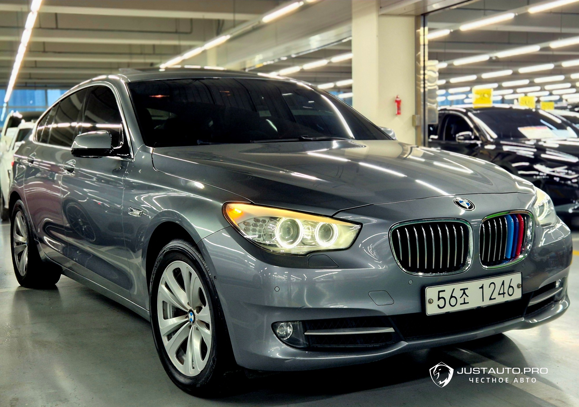 Автомобиль BMW Gran Turismo