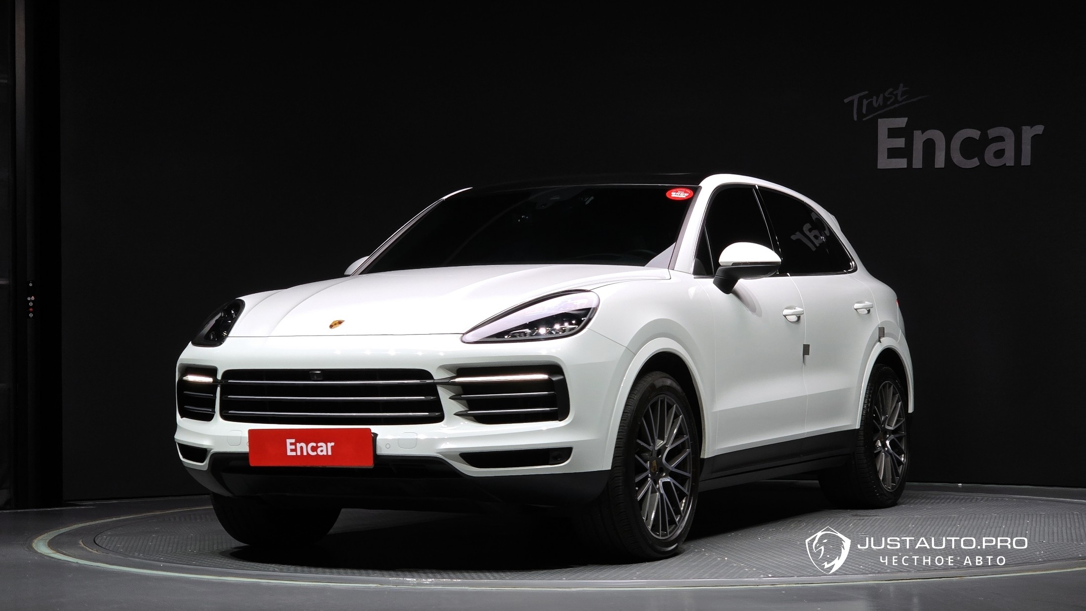 Автомобиль Porsche Cayenne