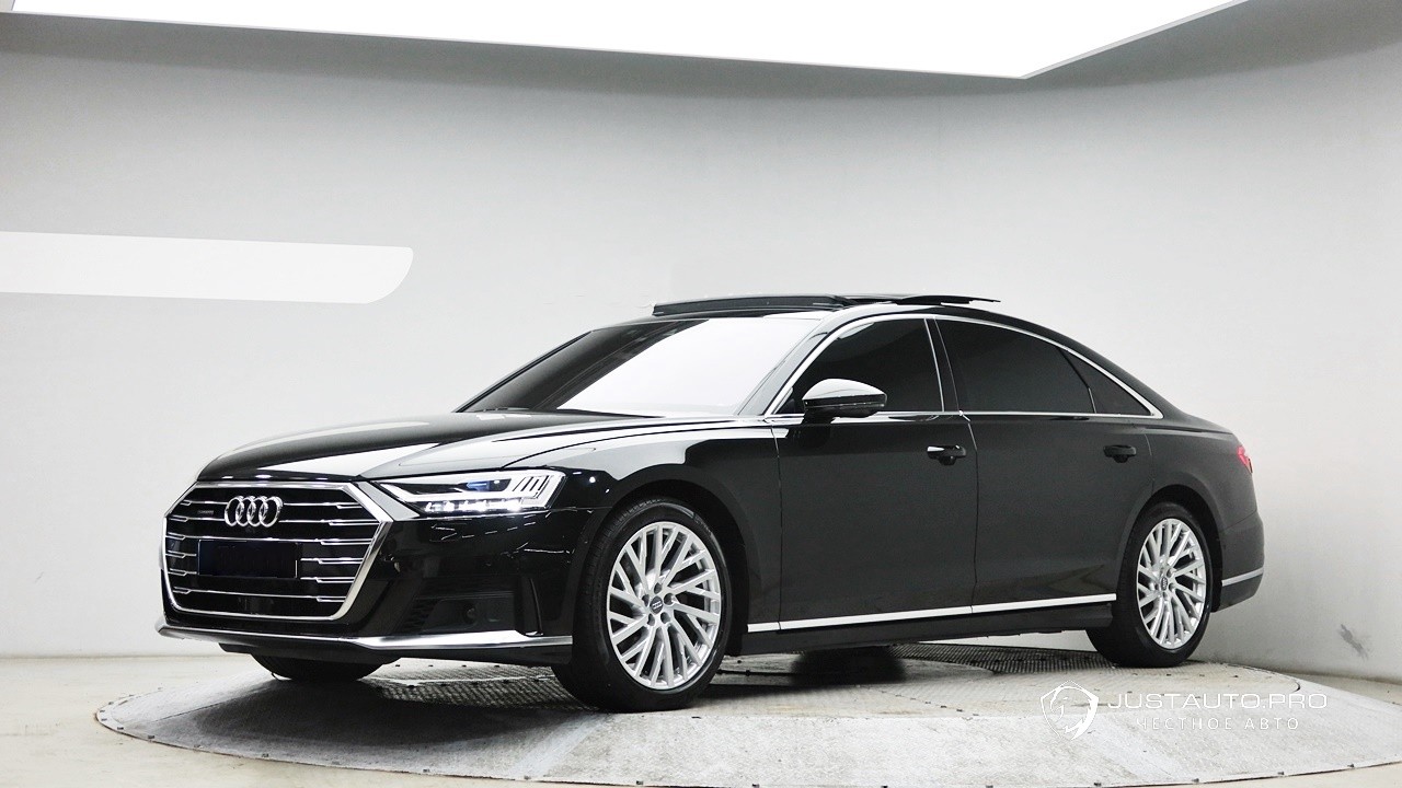 Автомобиль Audi A8