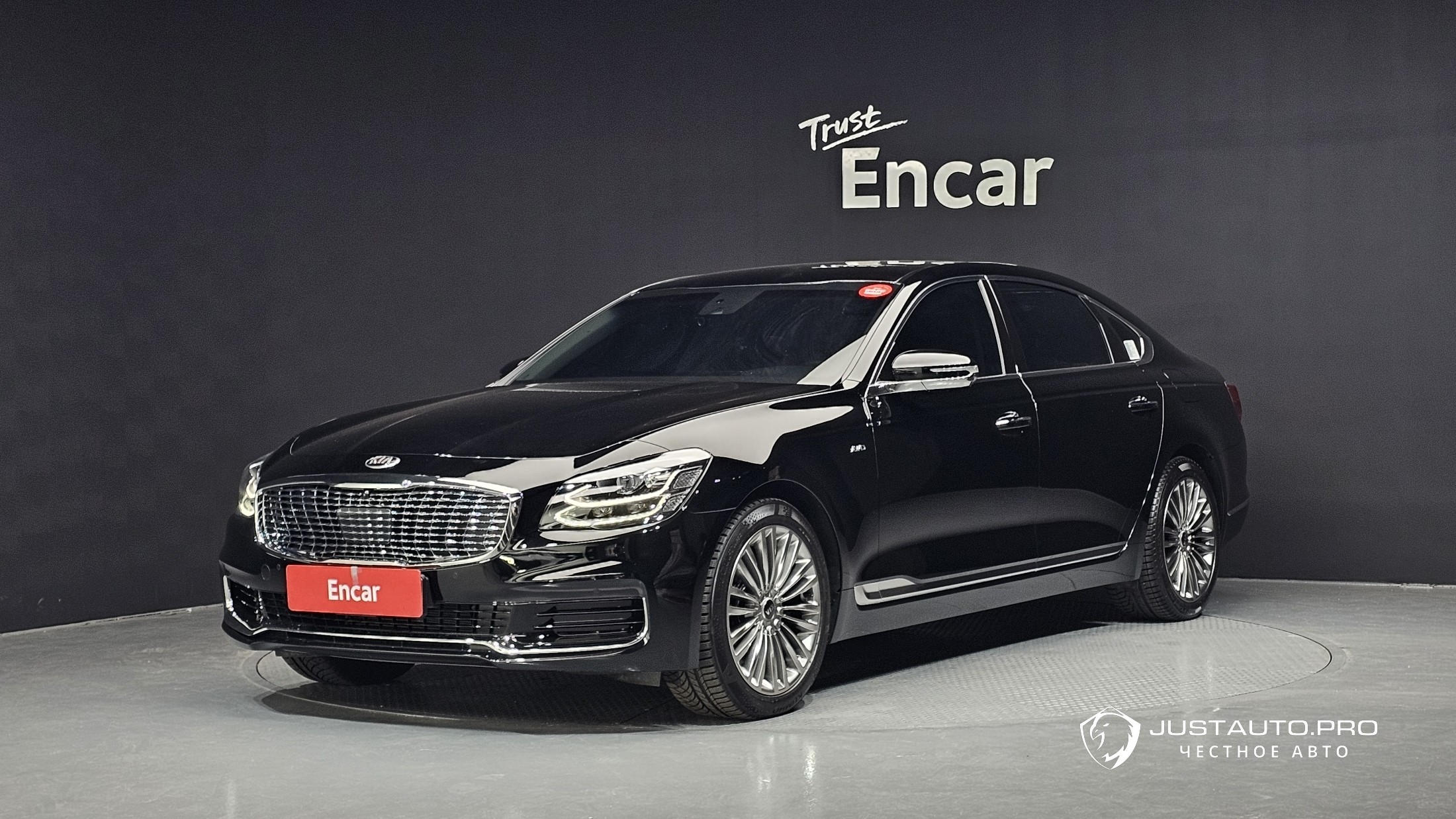 Автомобиль Kia K9