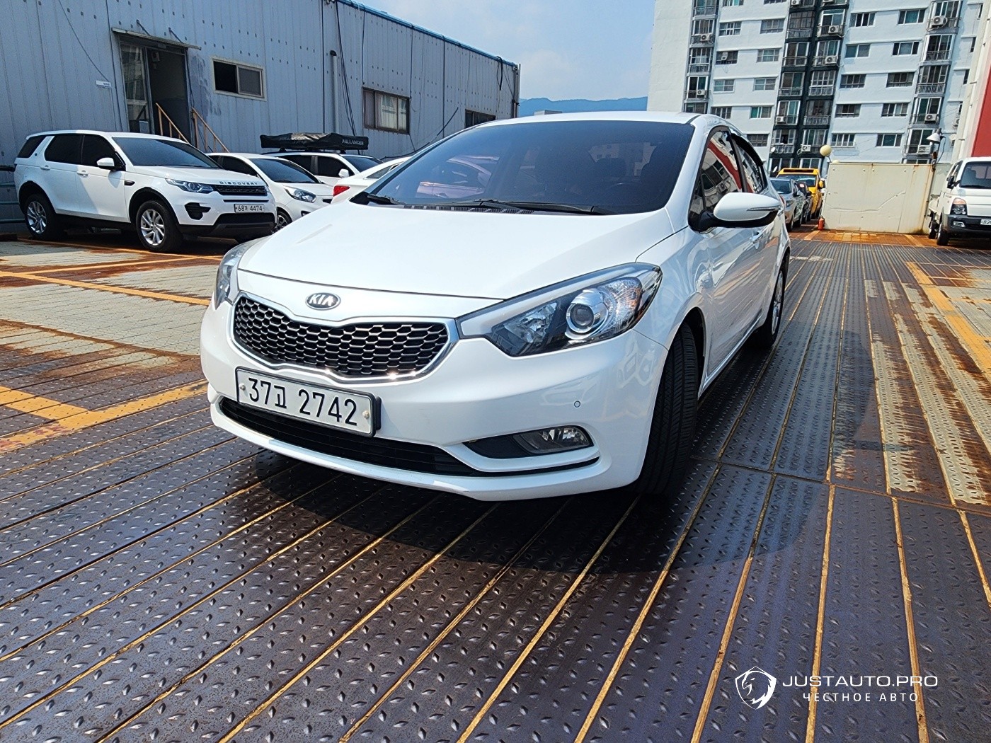 Автомобиль Kia K3
