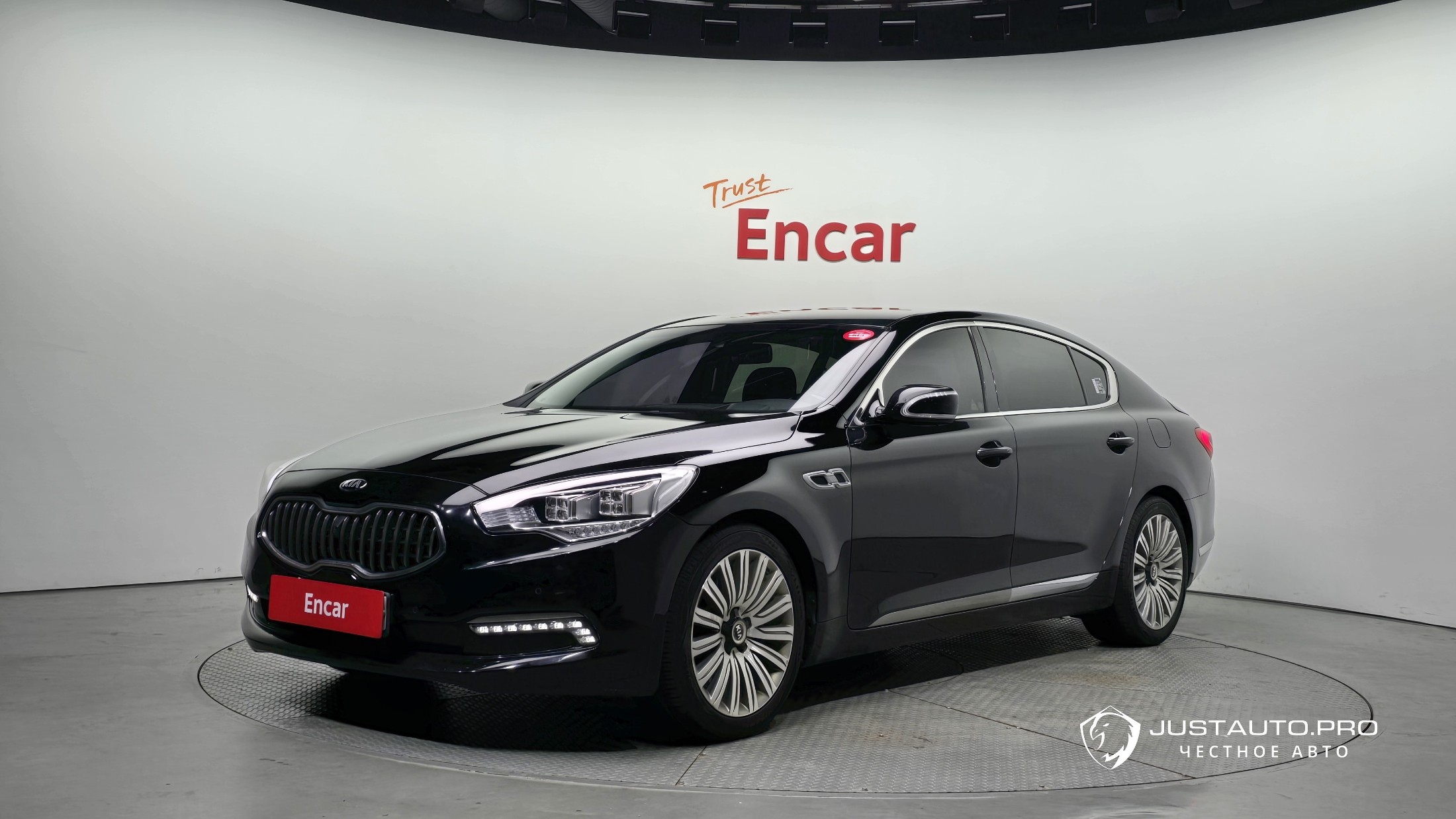 Автомобиль Kia K9