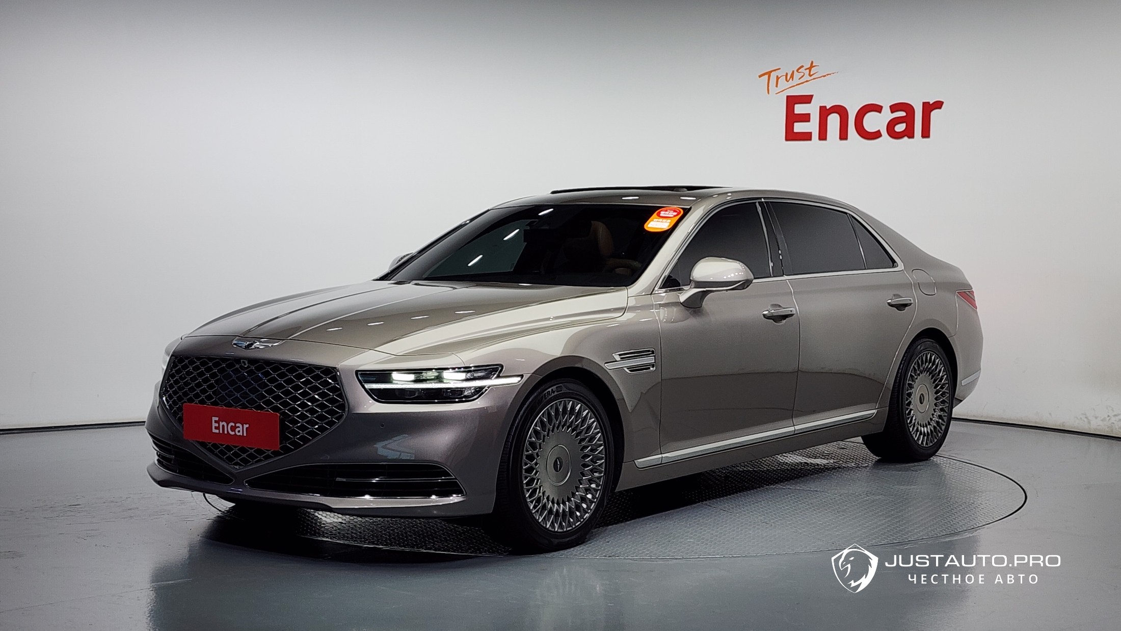 Автомобиль Genesis G90