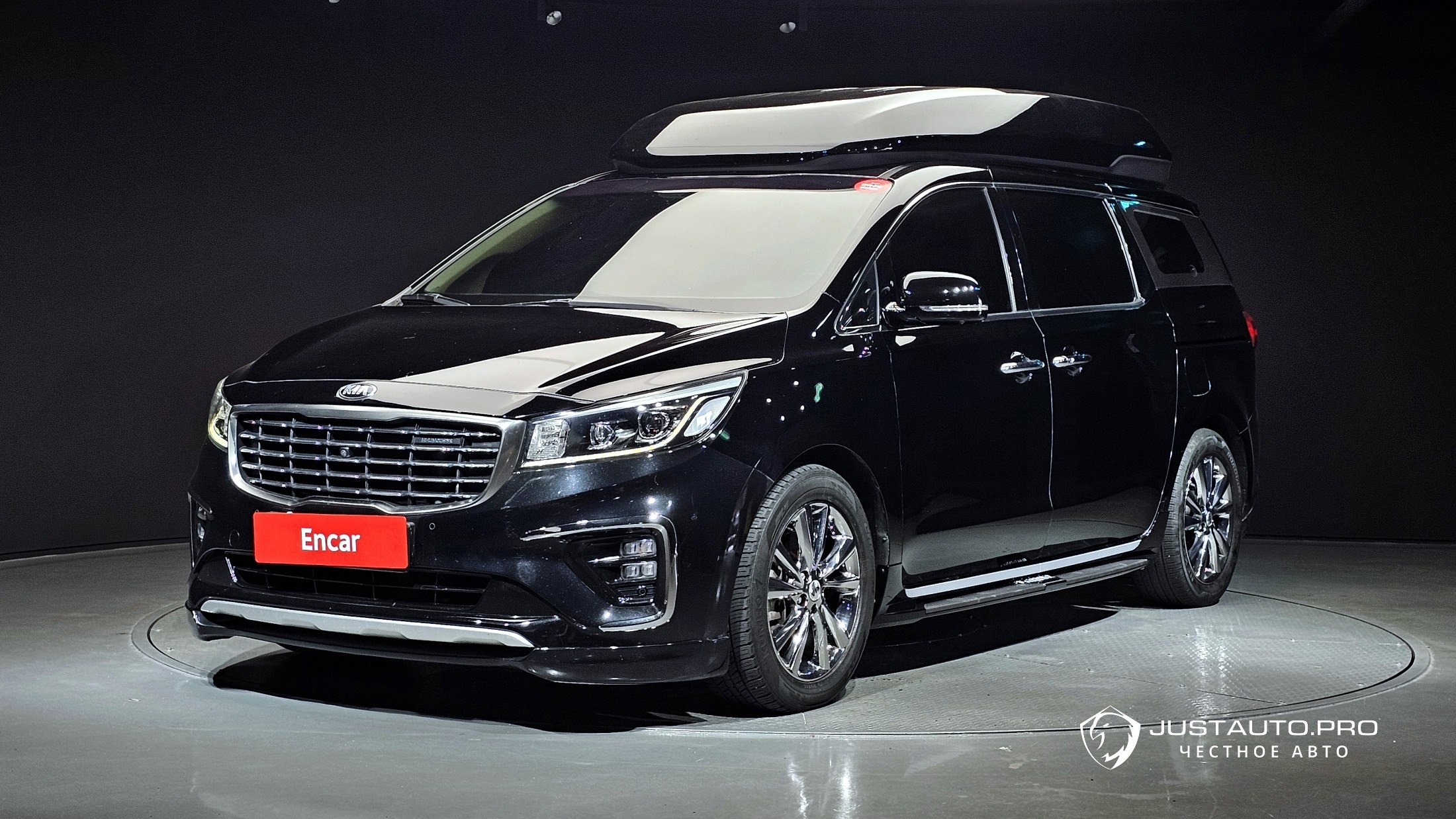 Автомобиль Kia Canival