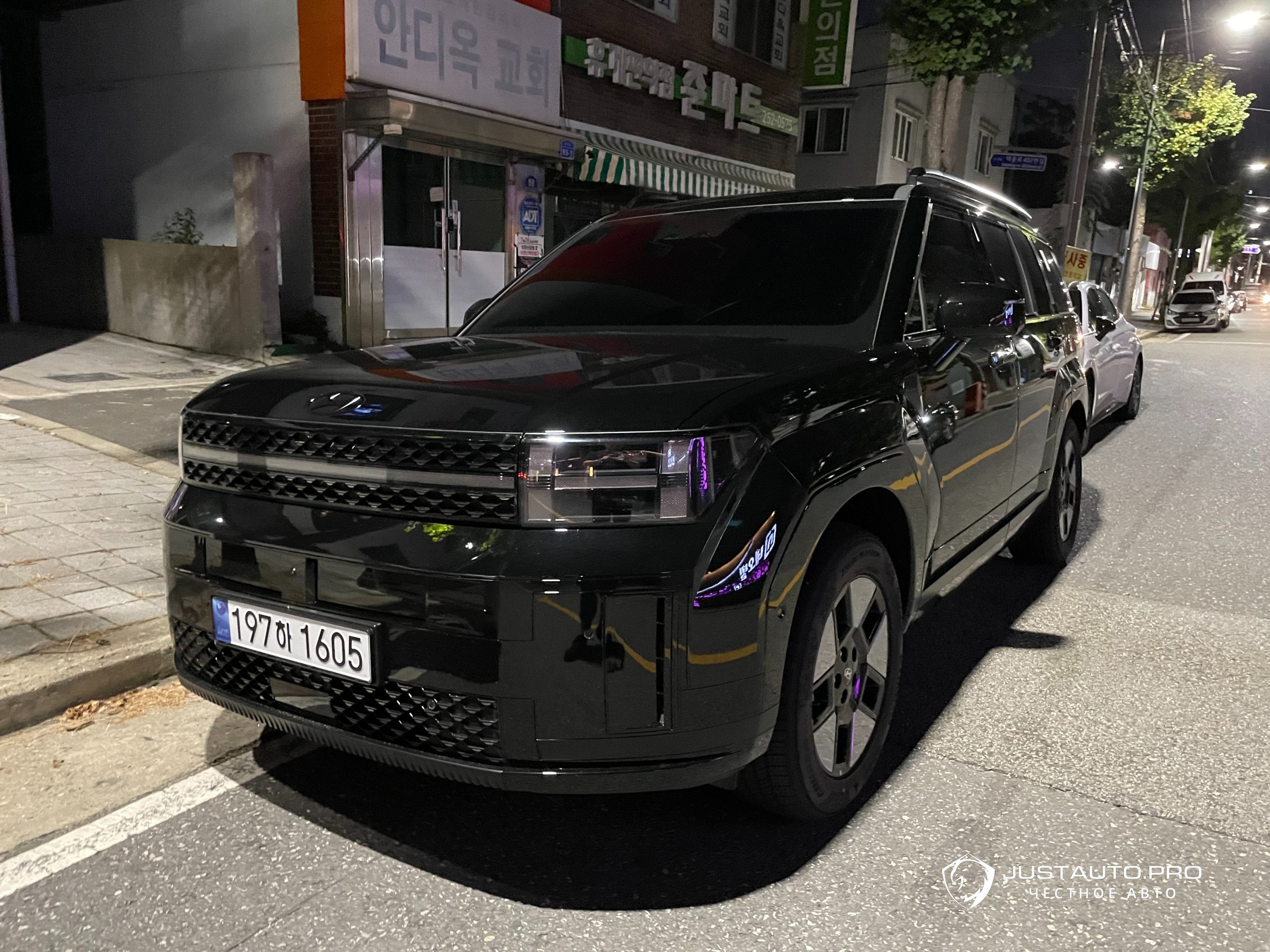 Автомобиль Hyundai Santafe