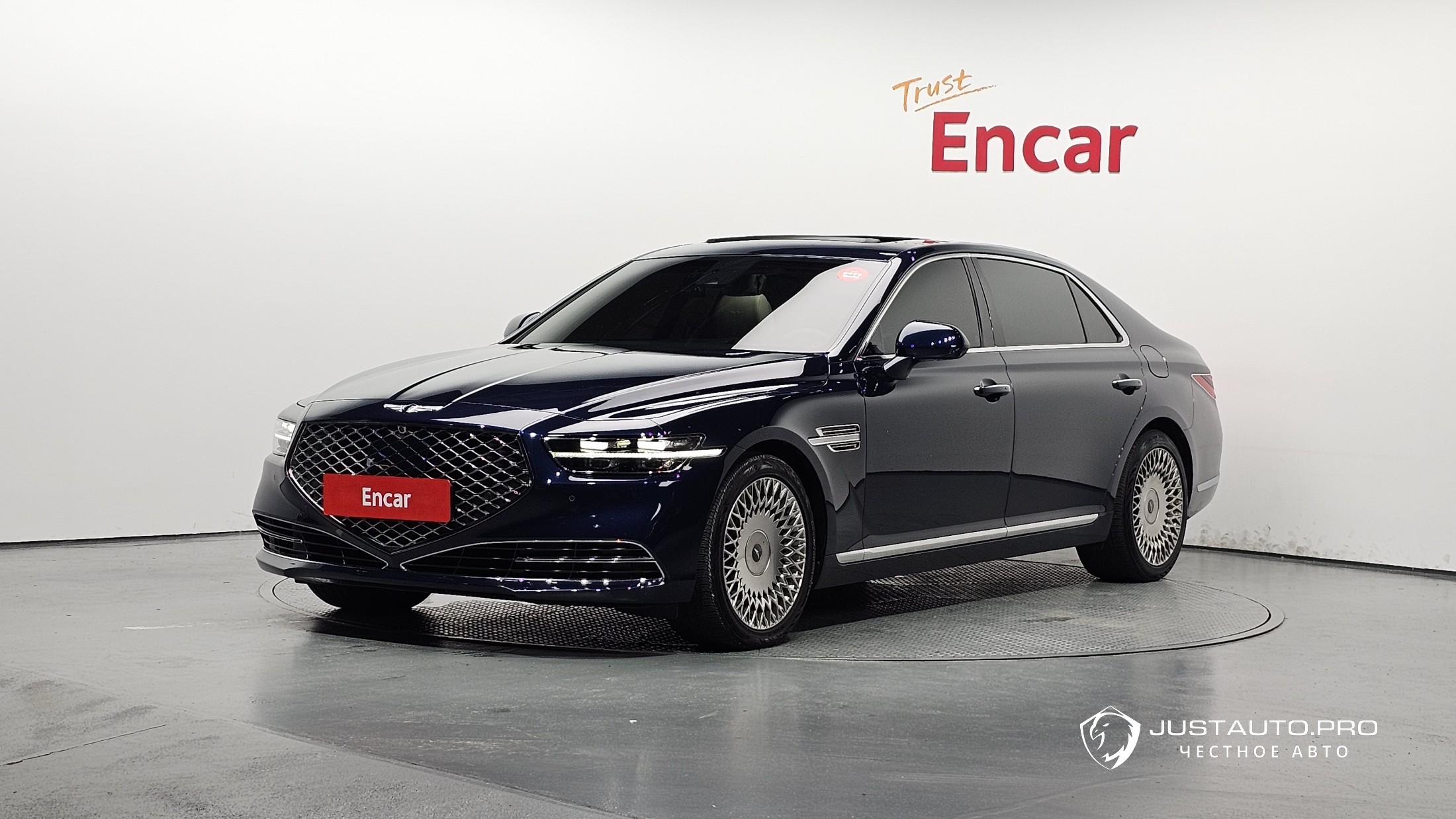 Автомобиль Genesis G90