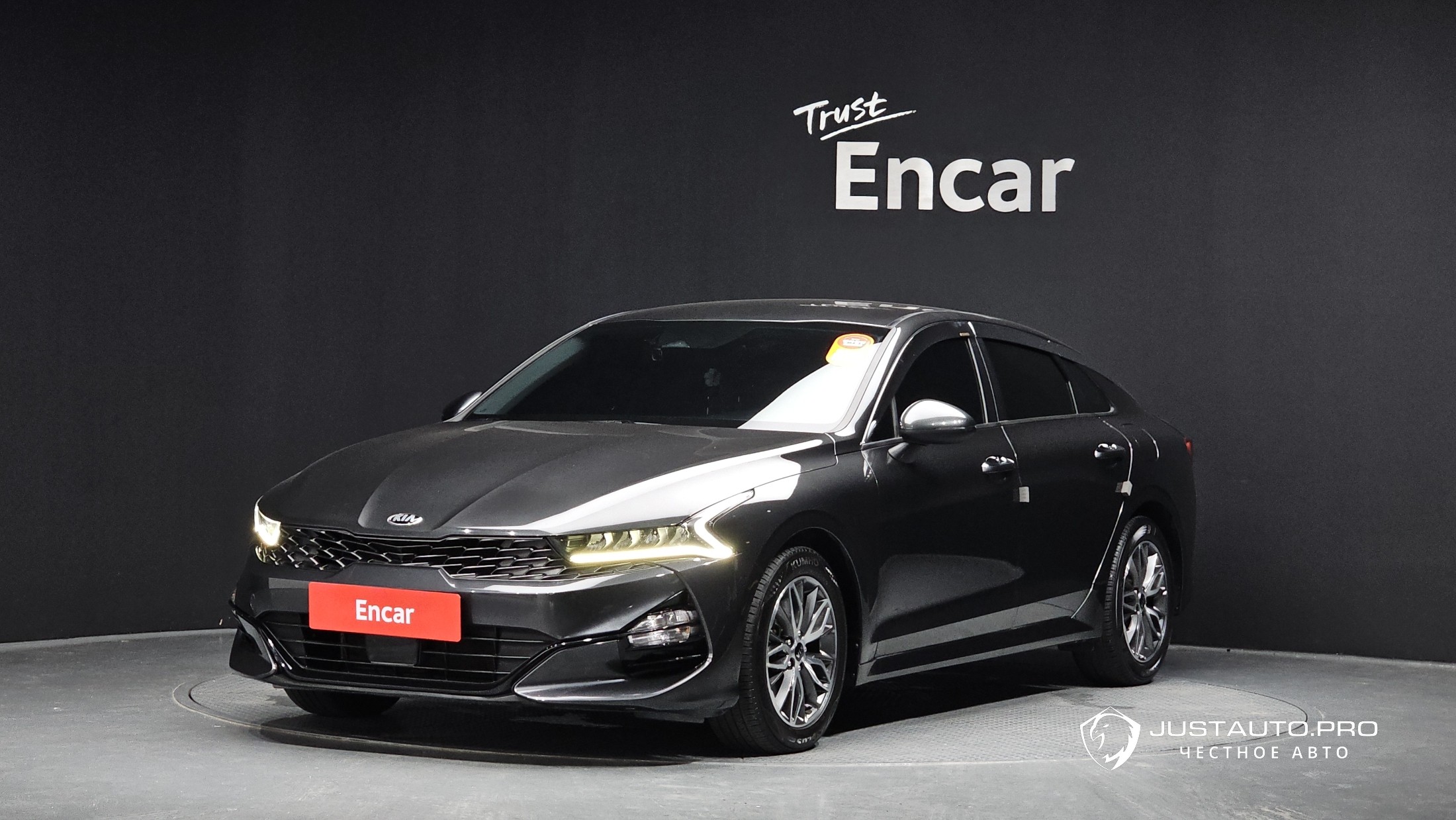 Автомобиль Kia K5