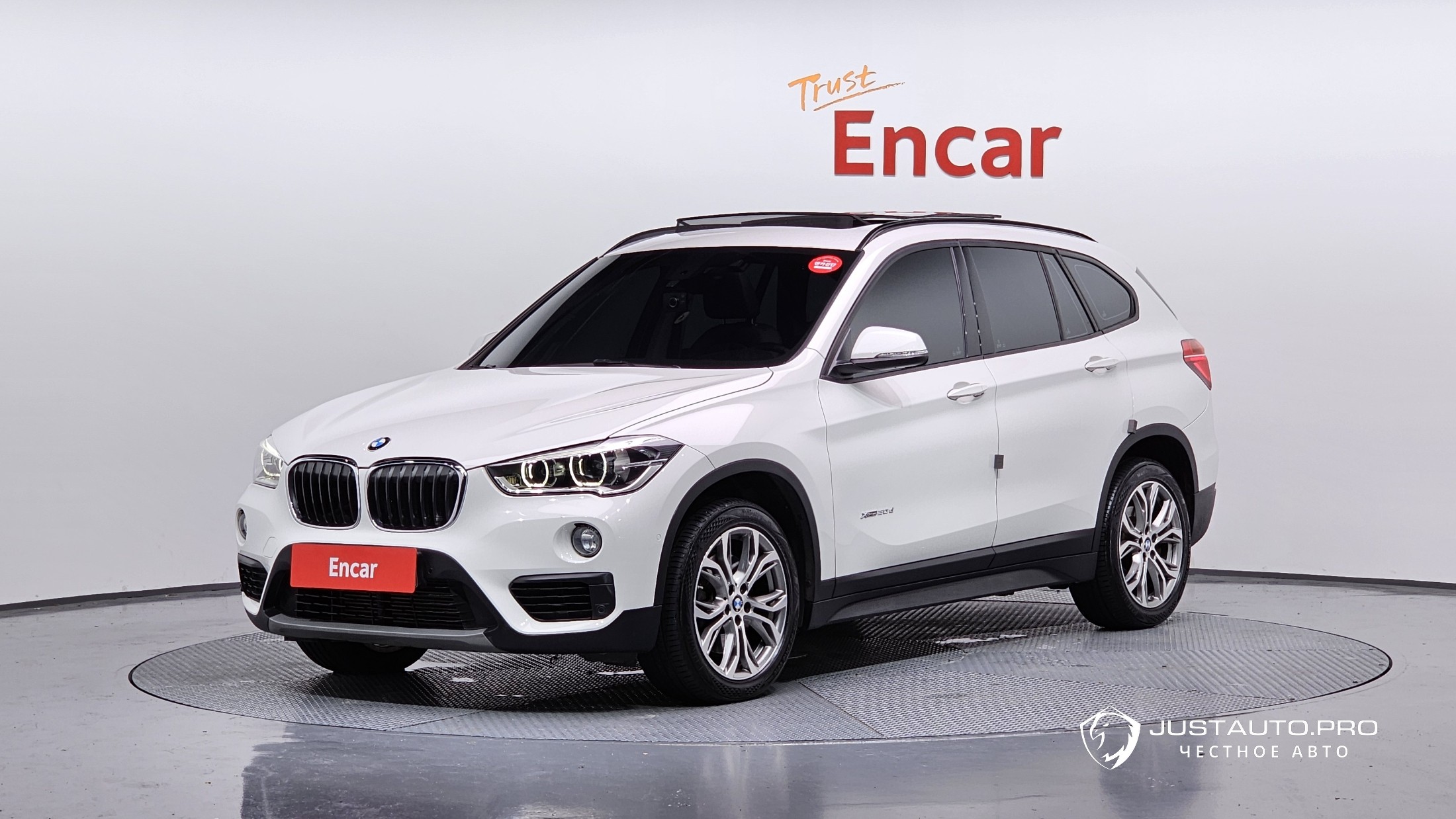 Автомобиль BMW X1