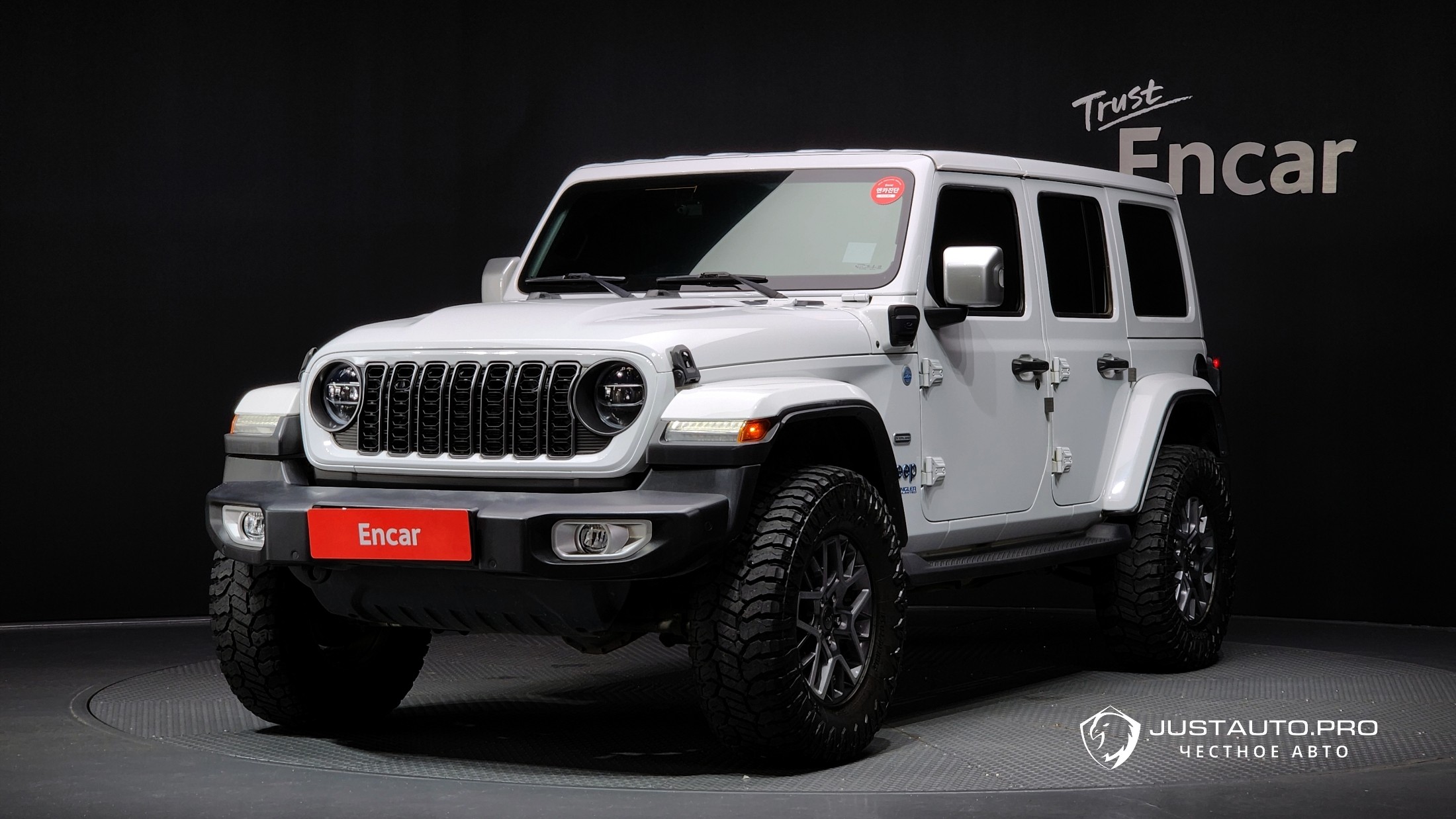 Автомобиль Jeep Wrangler