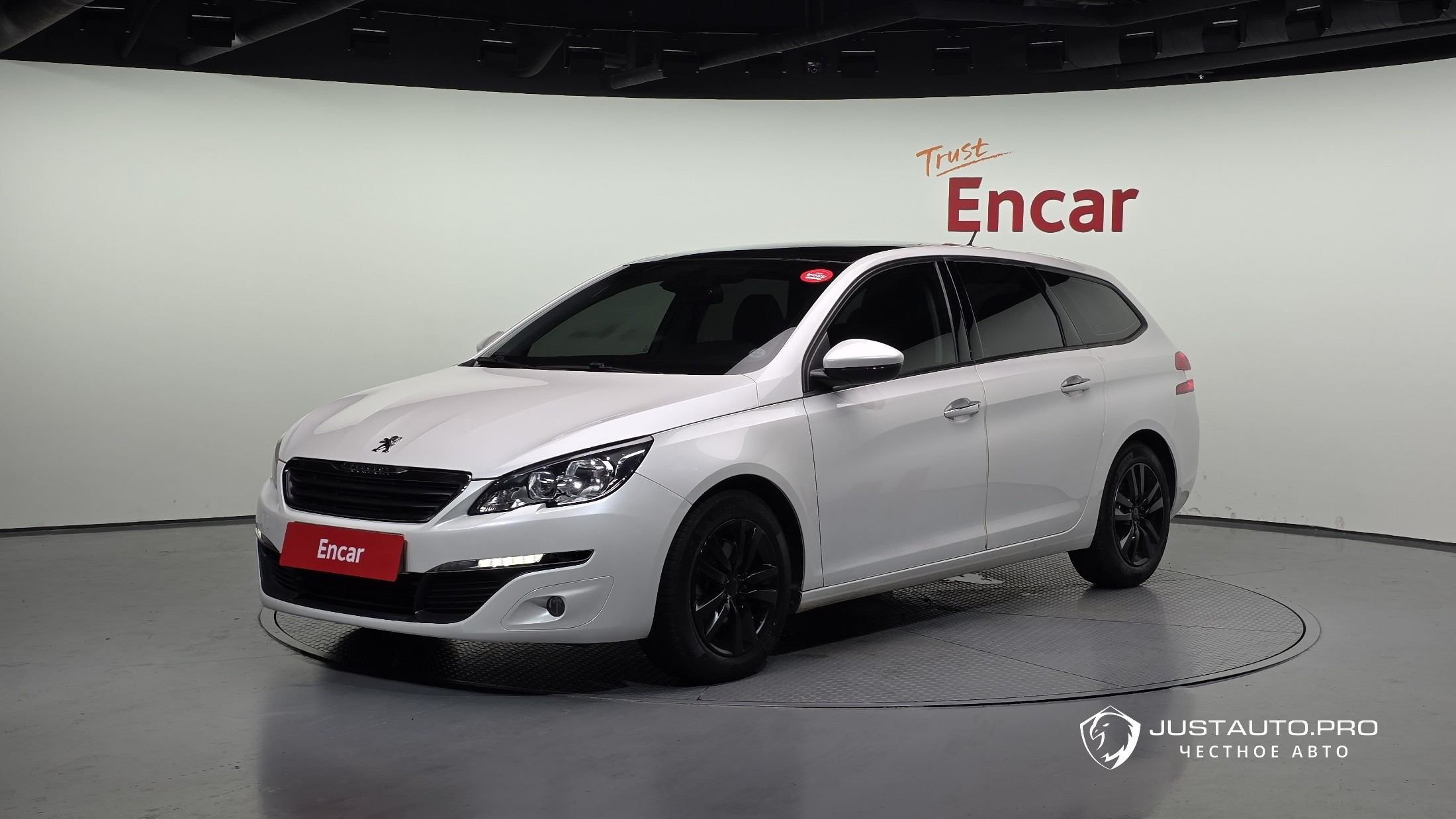 Автомобиль Peugeot 308