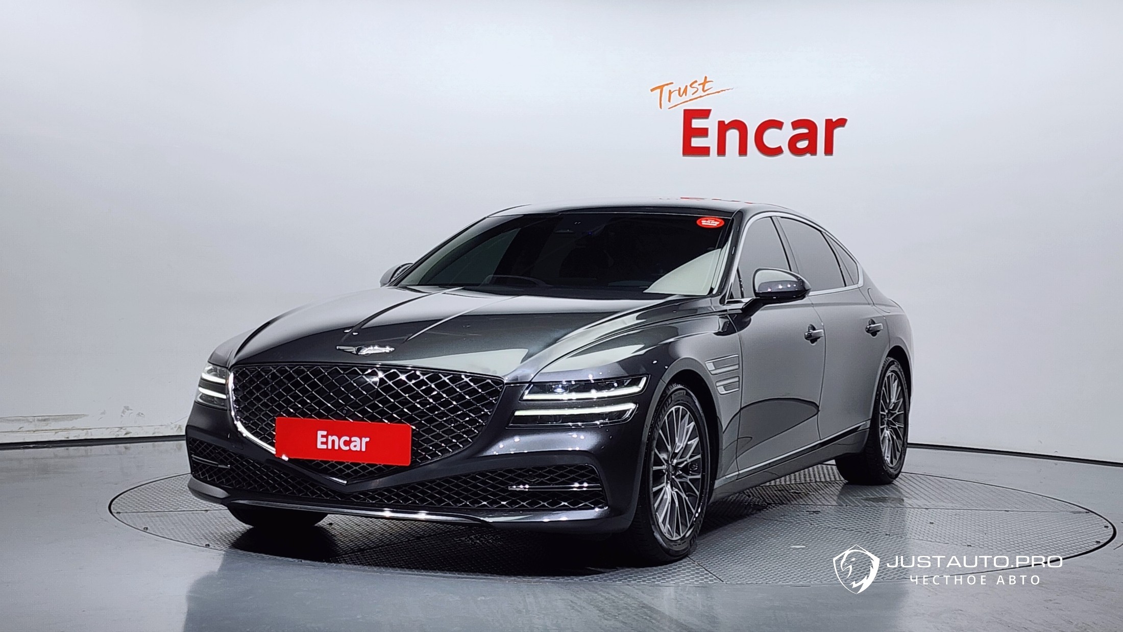 Автомобиль Genesis G80