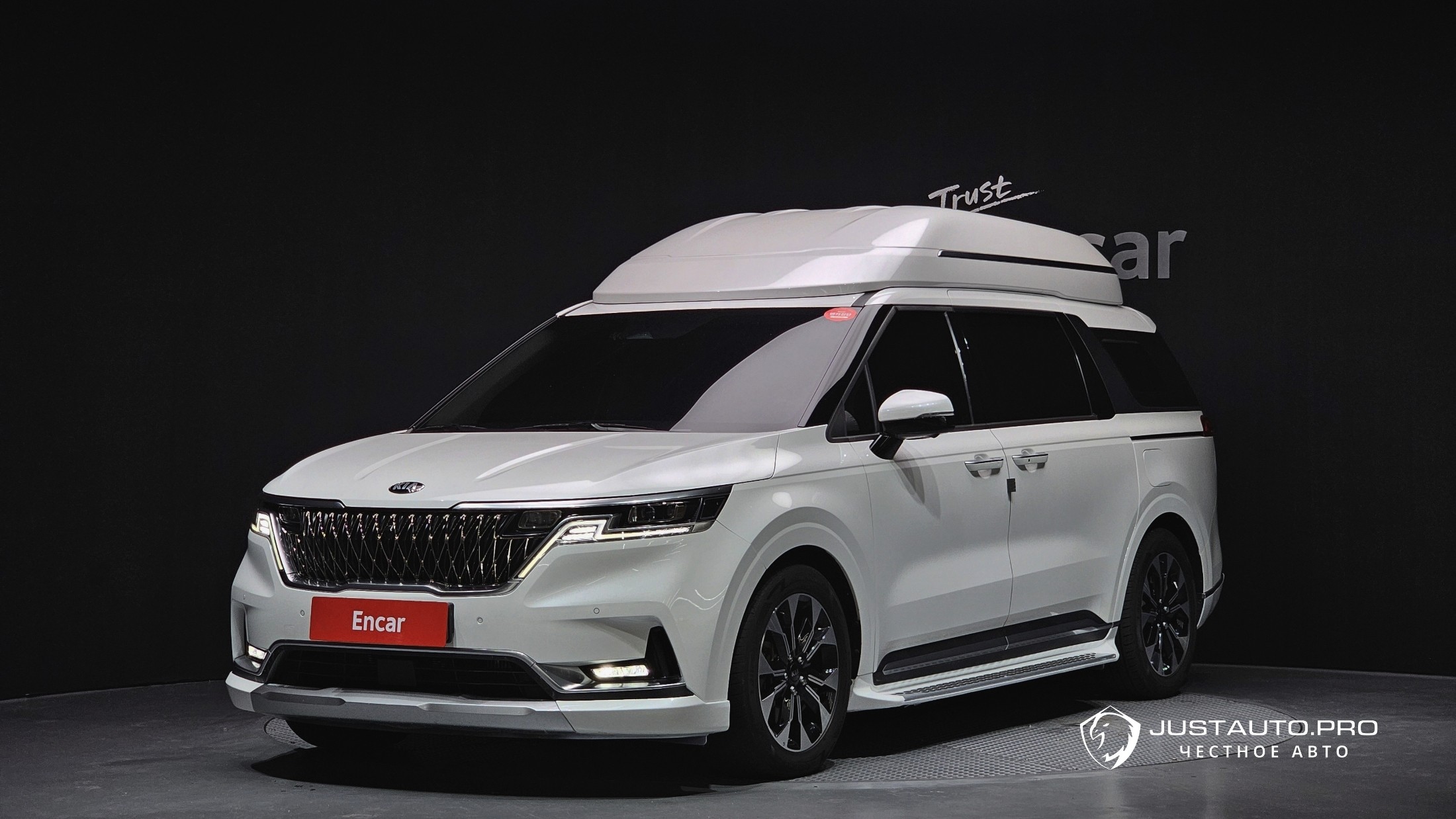 Автомобиль Kia Canival