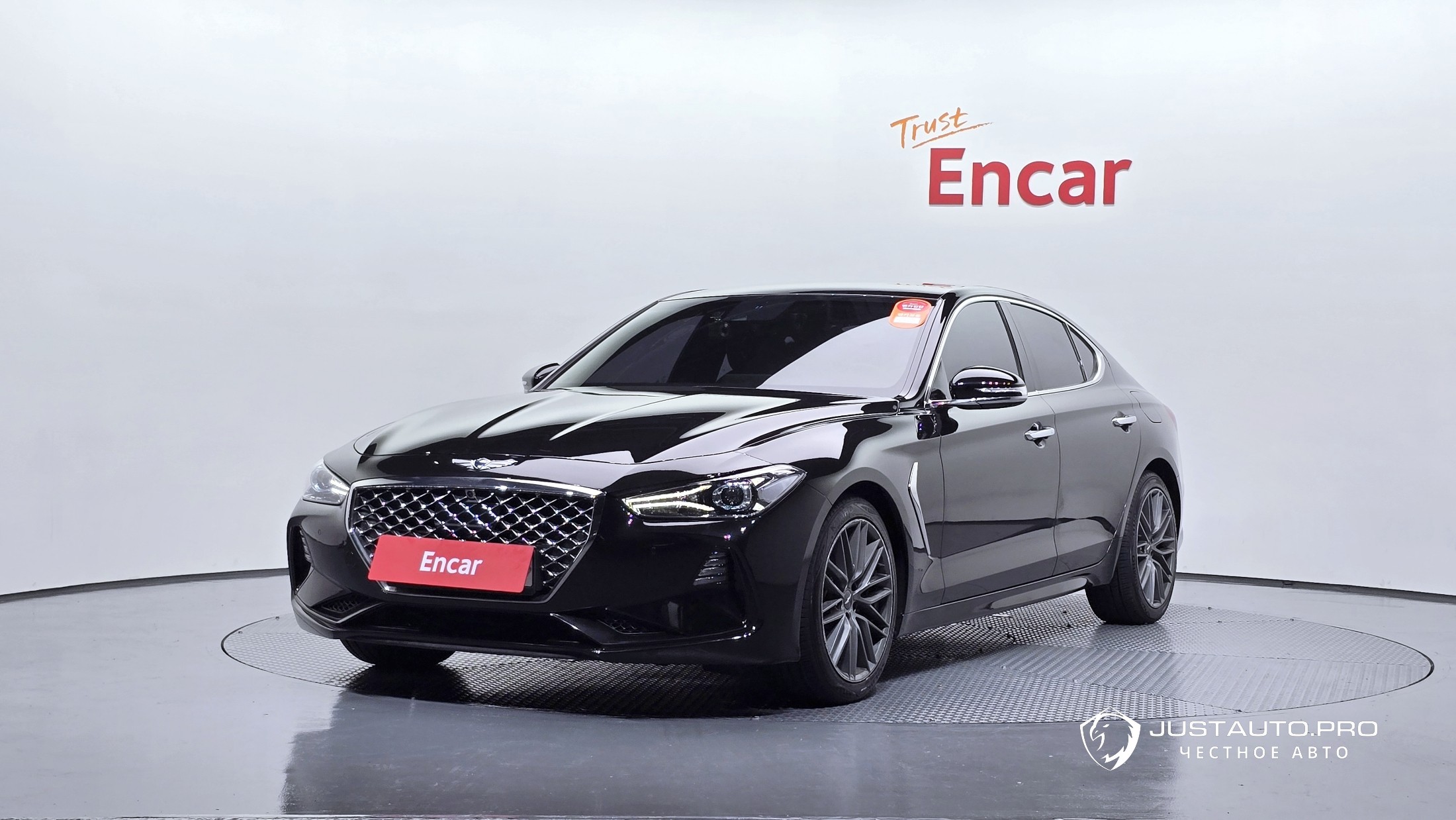 Автомобиль Genesis G70