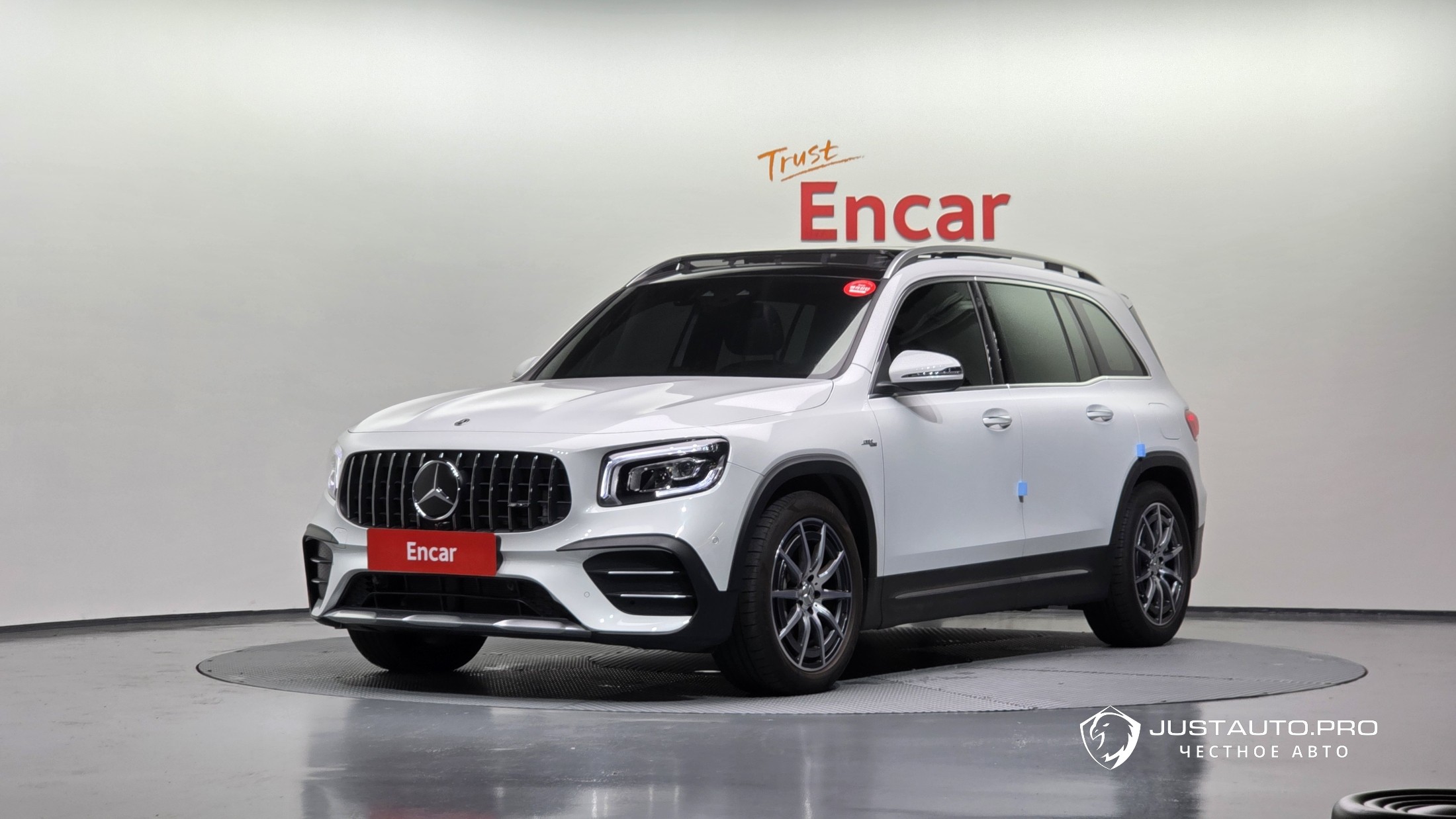 Автомобиль Mercedes-Benz GLB-Class