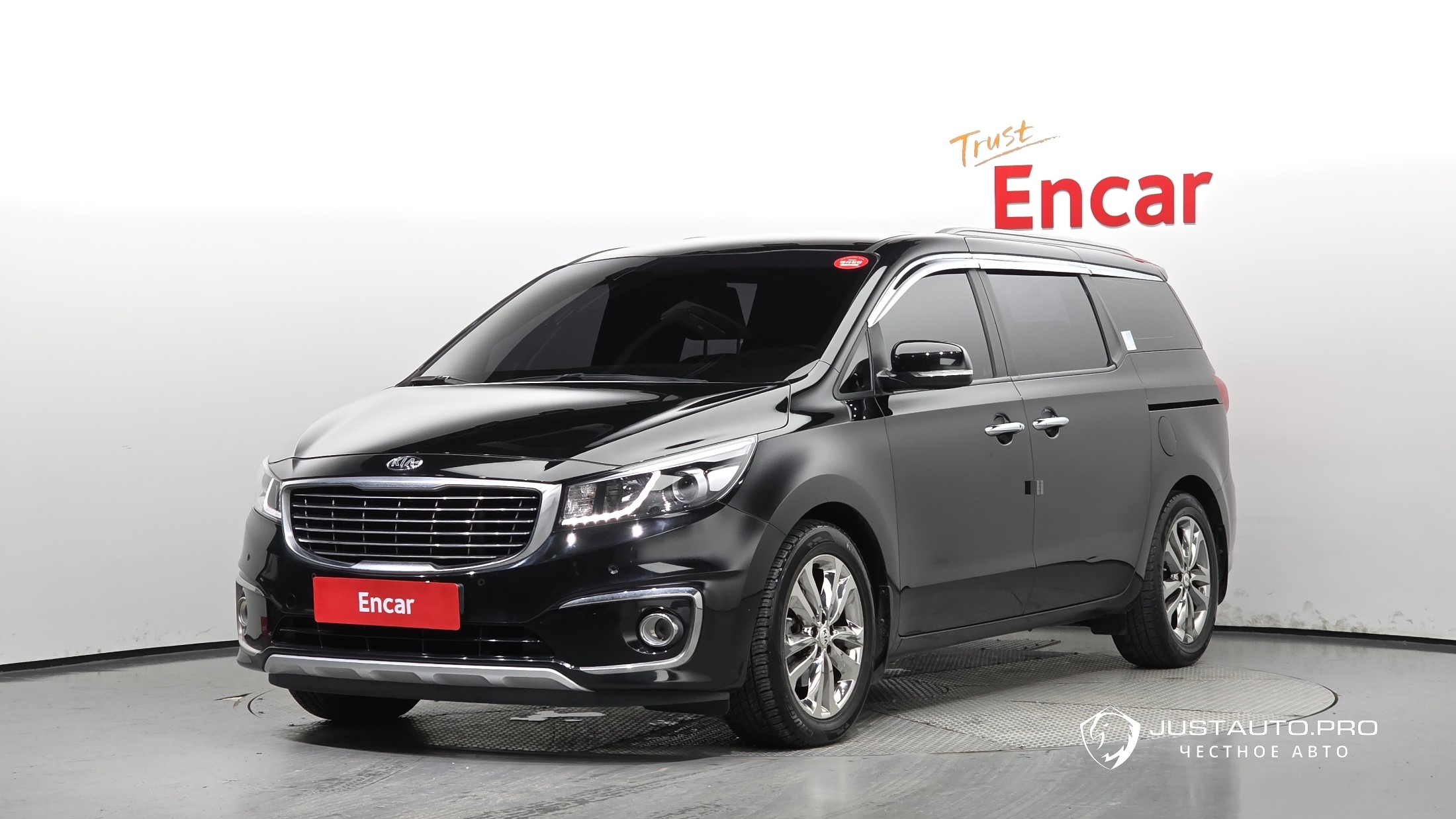Автомобиль Kia Canival