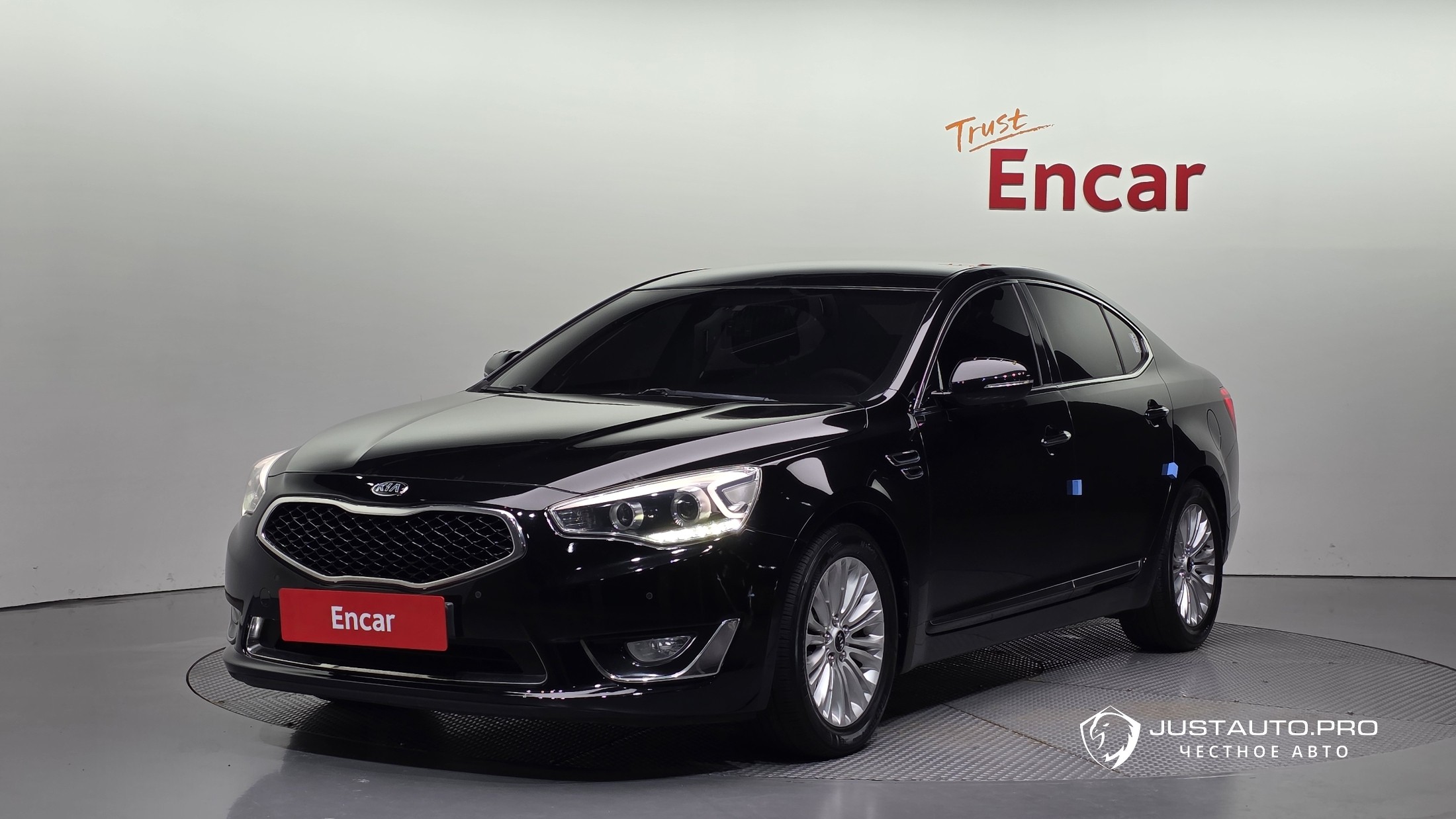 Автомобиль Kia K7