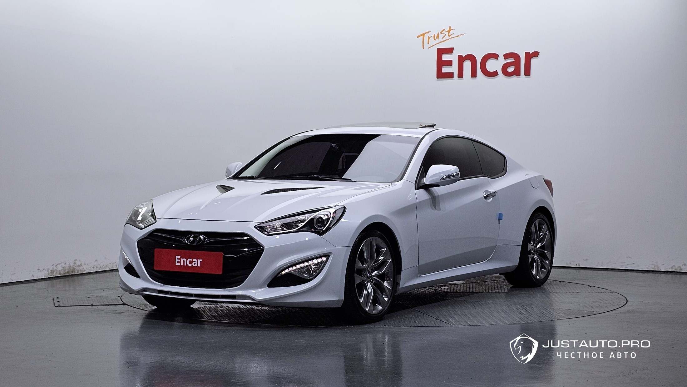 Автомобиль Hyundai Genesis