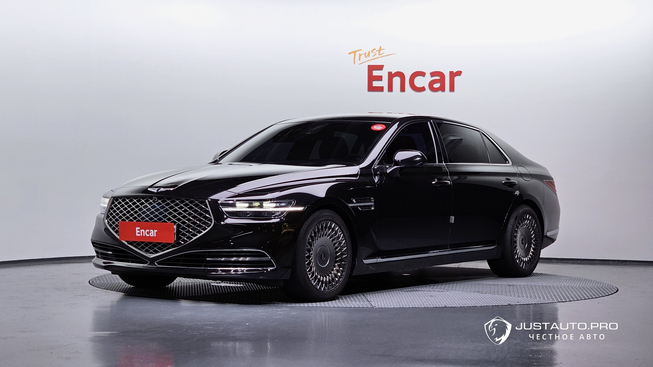 Автомобиль Genesis G90