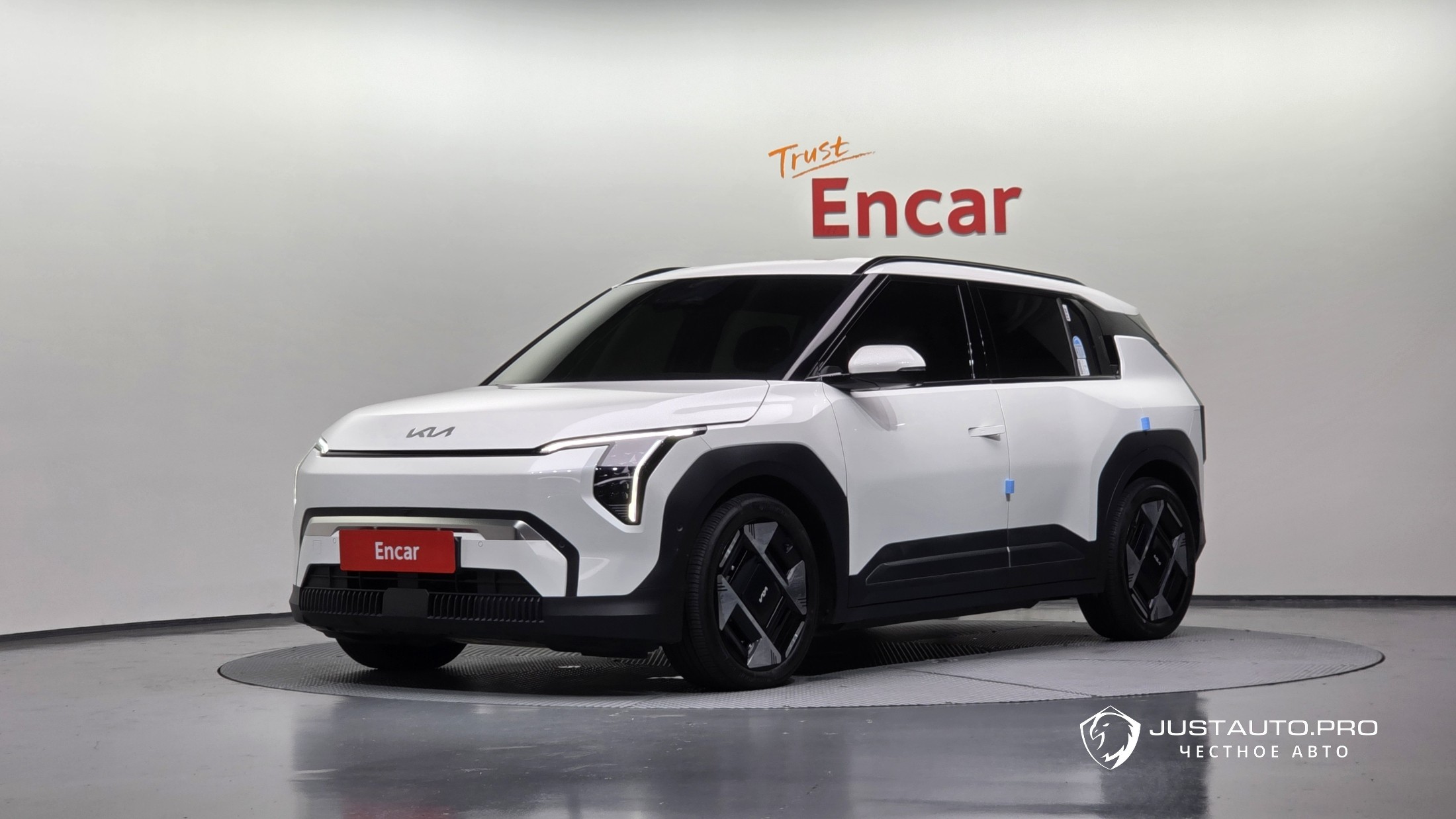 Автомобиль Kia EV3