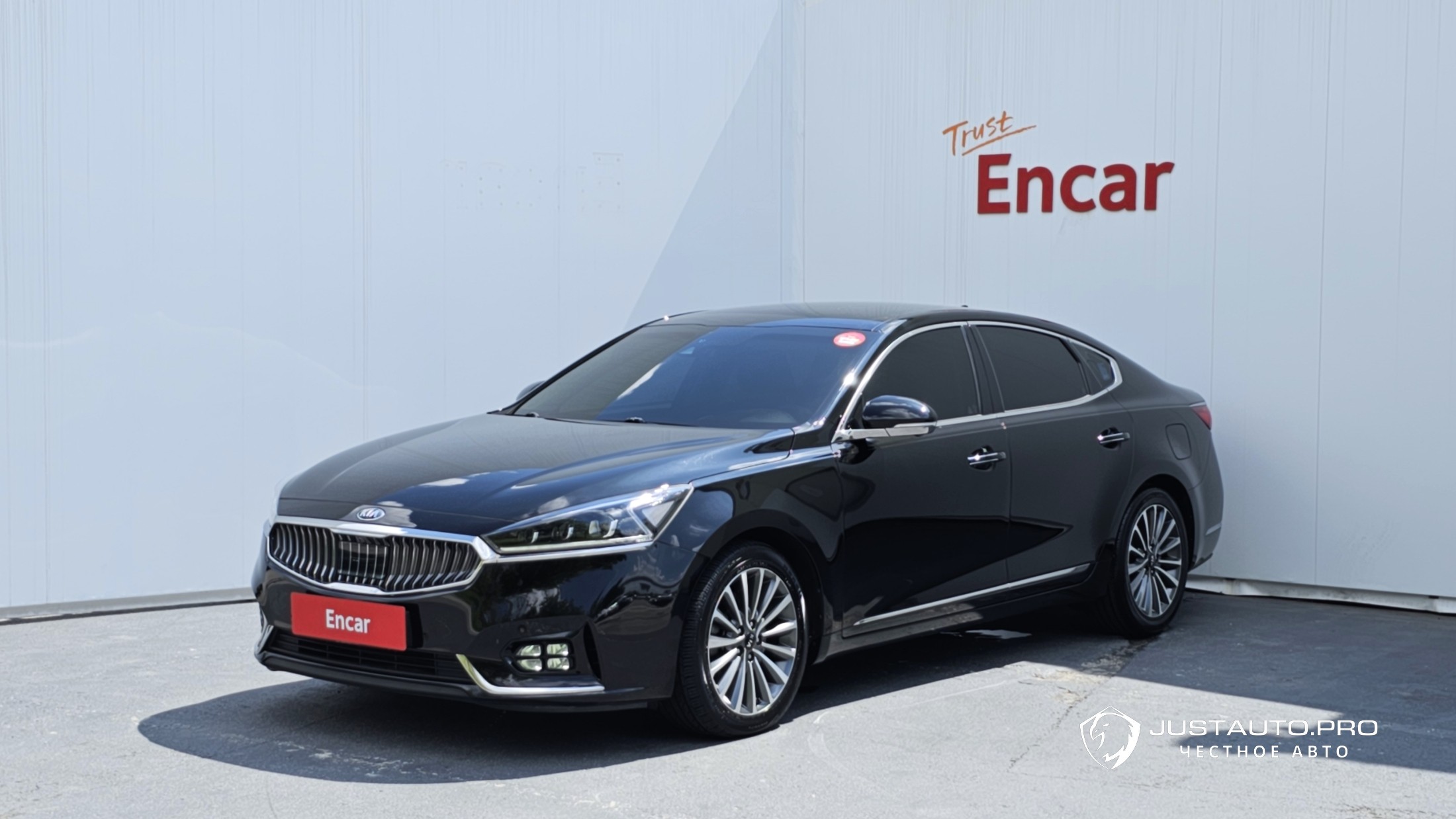 Автомобиль Kia K7