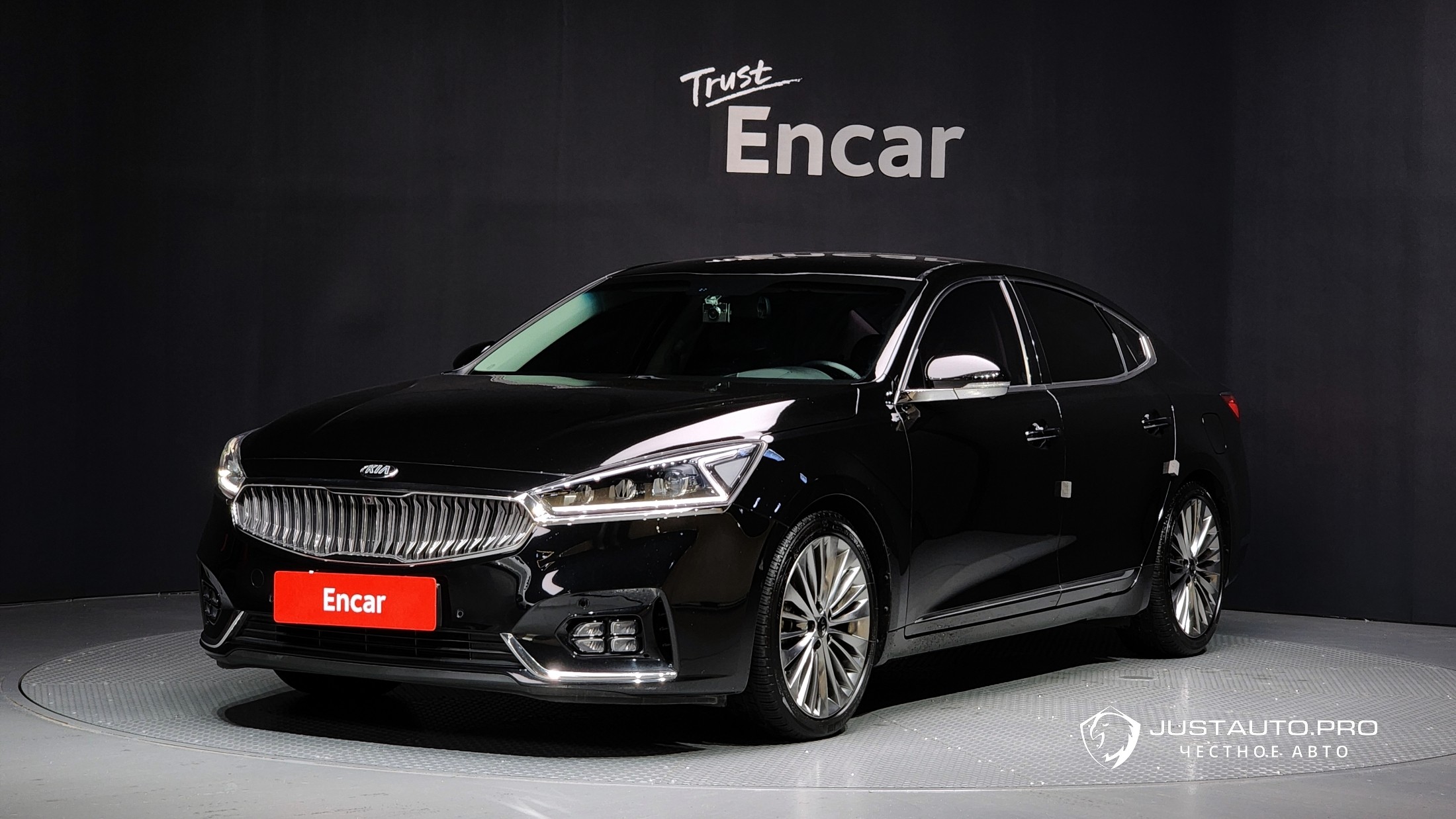 Автомобиль Kia K7